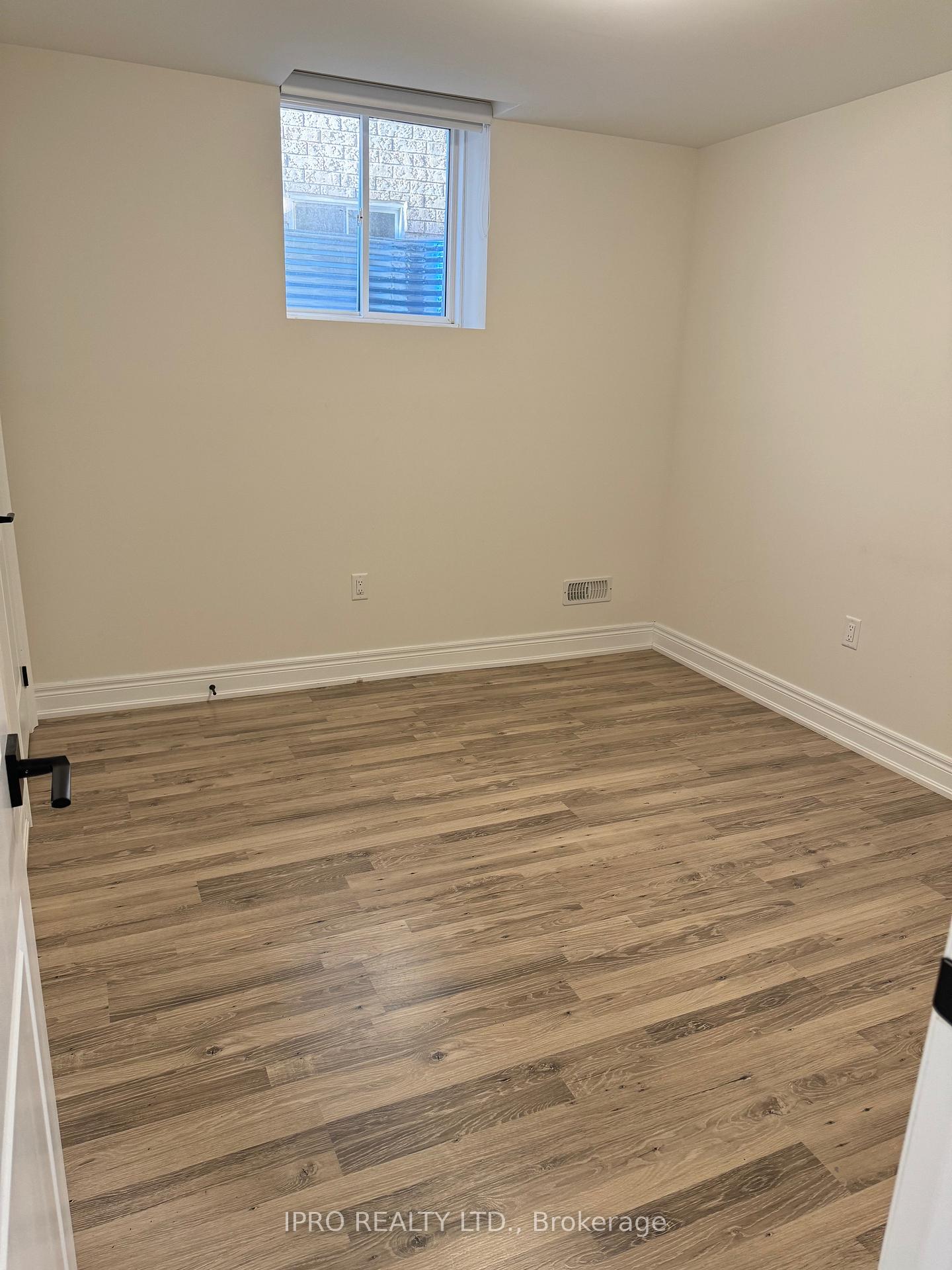 Photo 8 of 2527 Florentine Place N, Pickering, Rural Pickering — HOMEH