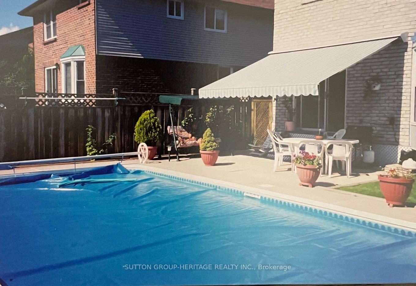 Photo 25 of 943 Gablehurst Crescent, Pickering, Liverpool — HOMEH