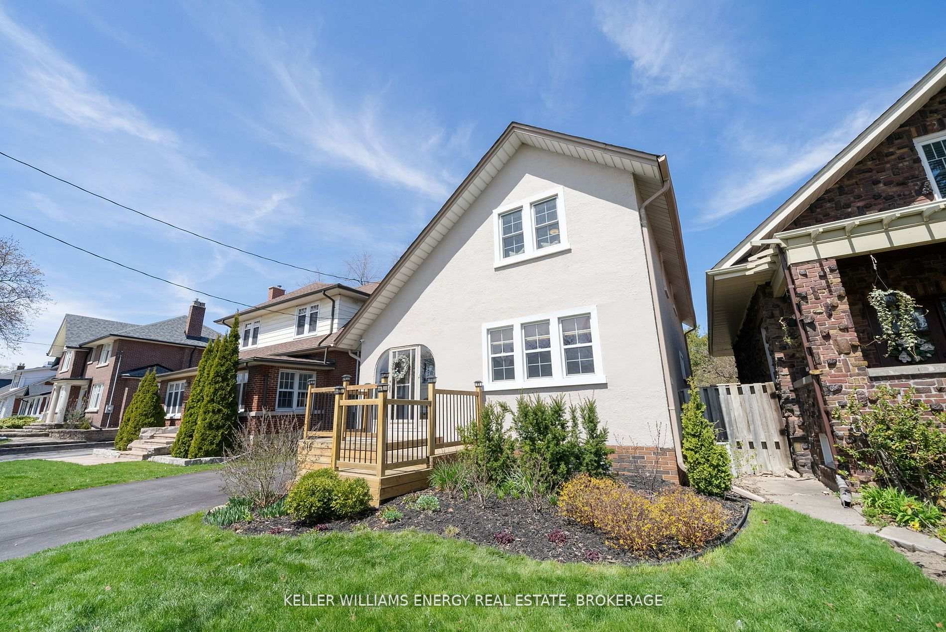 Photo 2 of 316 King Street E, Oshawa, O'Neill — HOMEH