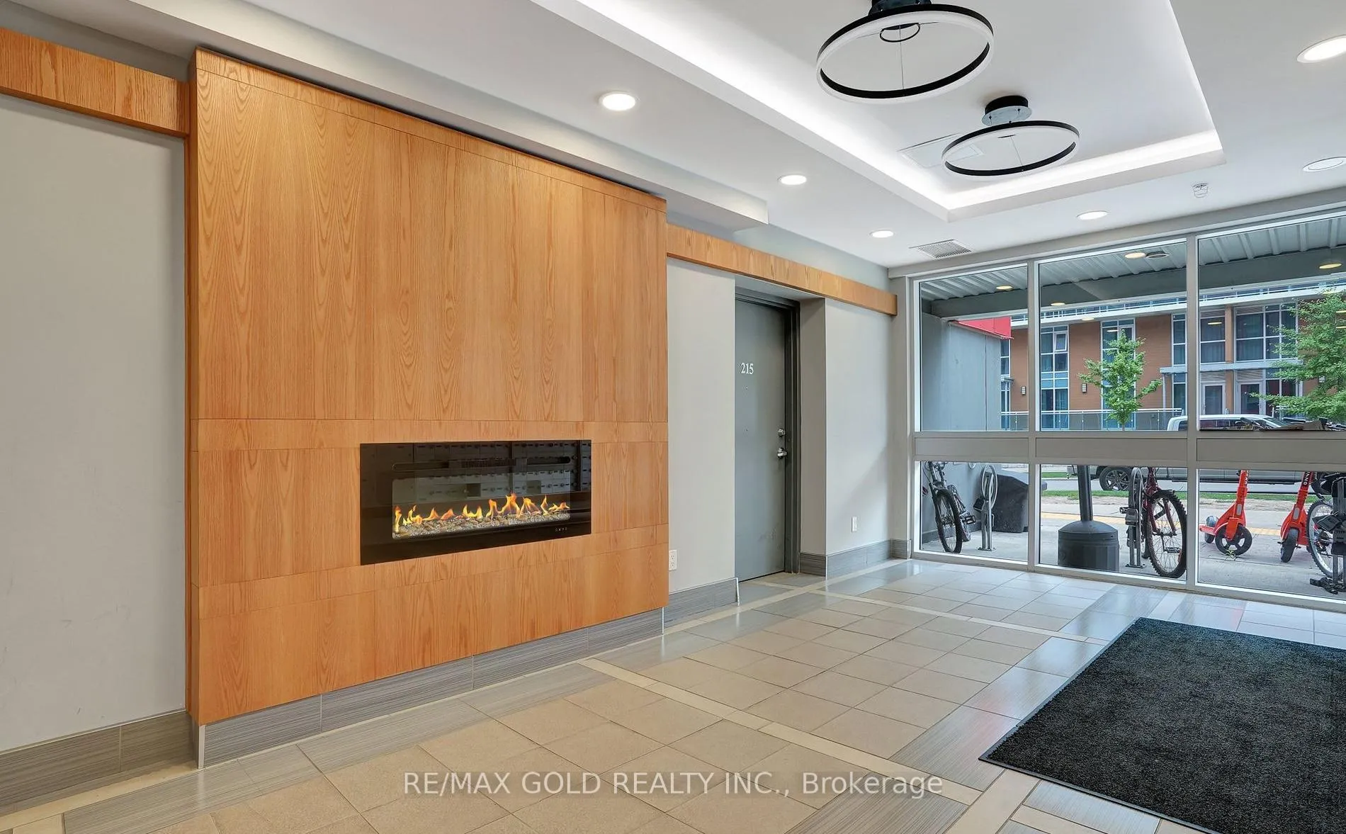 Photo 4 of Unit 2122, 258B Sunview Street, Waterloo, Beechwood/University — HOMEH