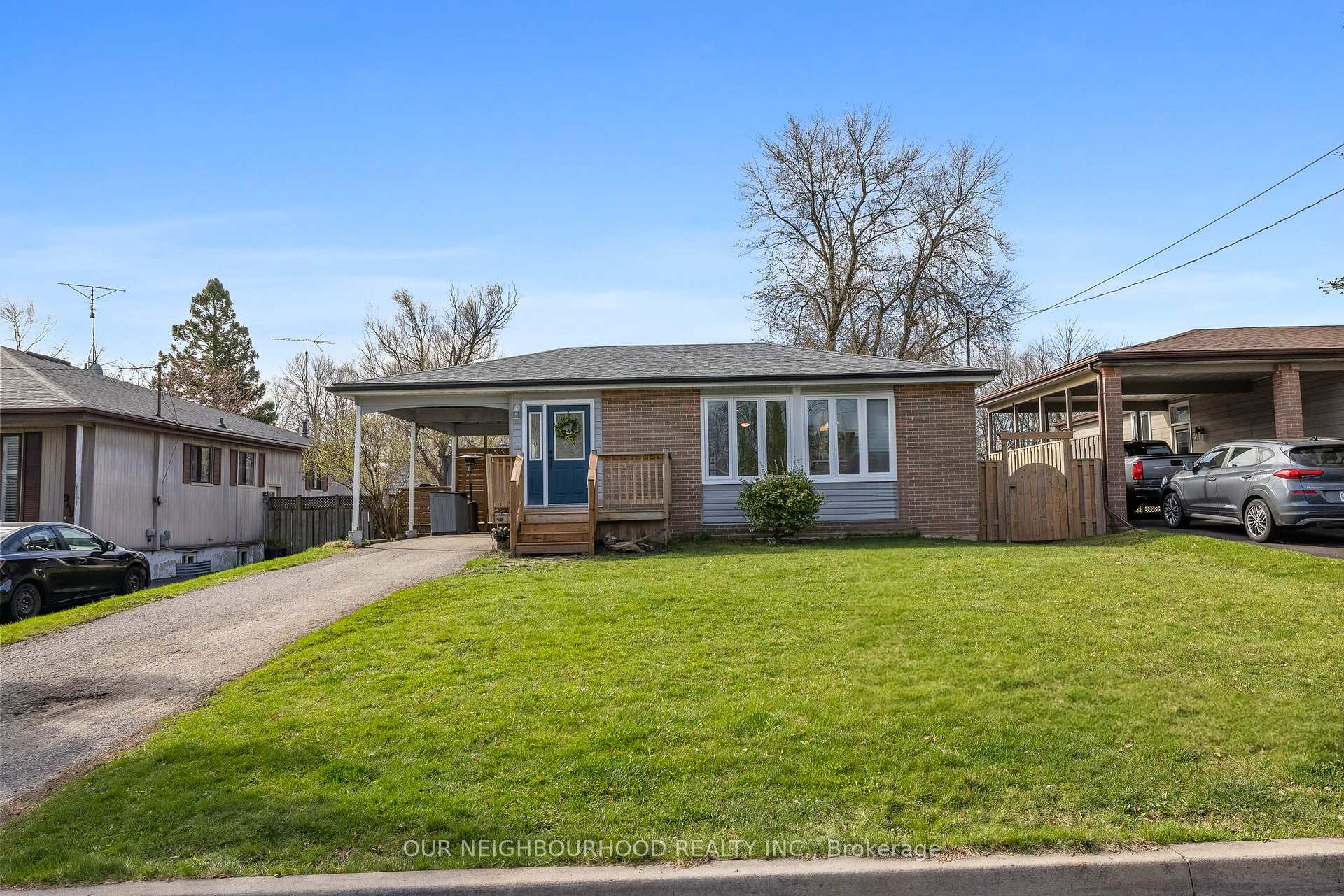 Photo 1 of 947 Mink Street, Pickering, West Shore — HOMEH