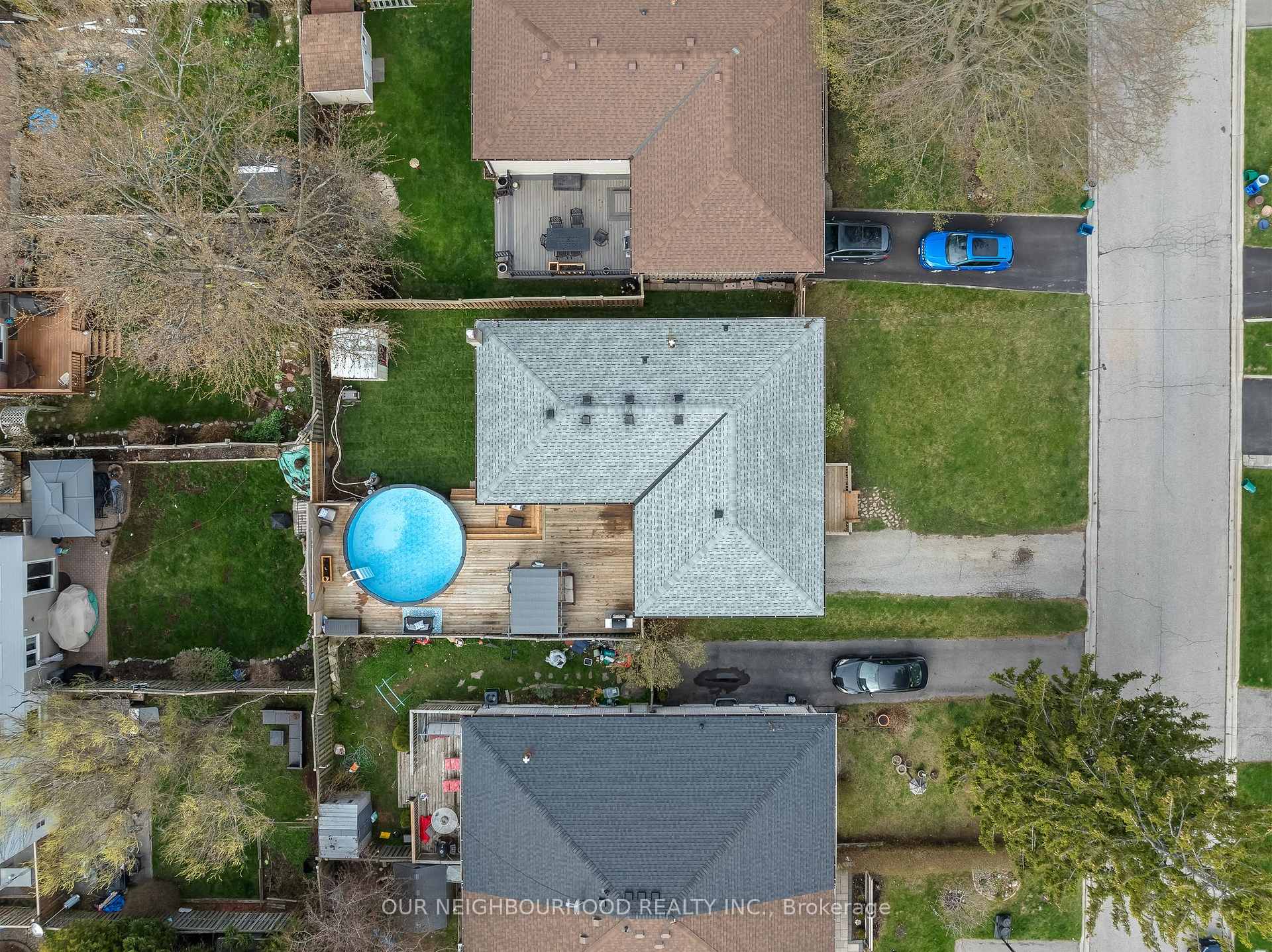 Photo 2 of 947 Mink Street, Pickering, West Shore — HOMEH