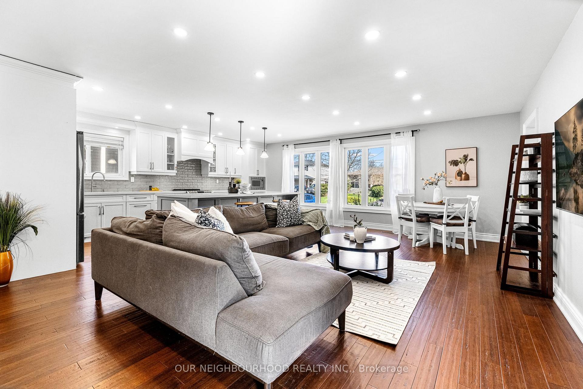 Photo 7 of 947 Mink Street, Pickering, West Shore — HOMEH
