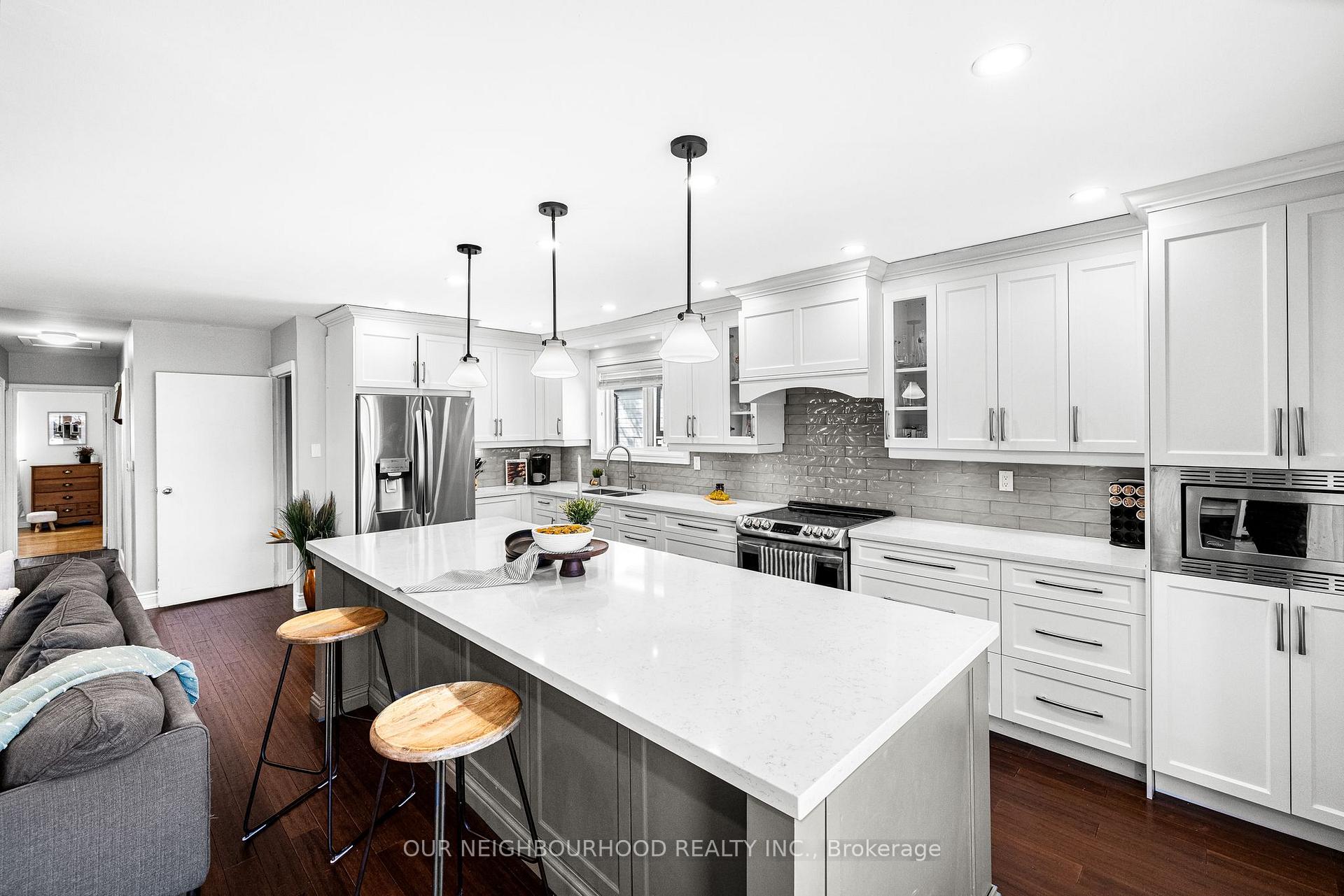 Photo 8 of 947 Mink Street, Pickering, West Shore — HOMEH