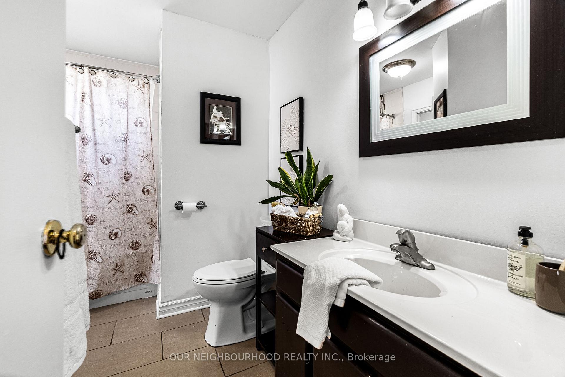 Photo 16 of 947 Mink Street, Pickering, West Shore — HOMEH