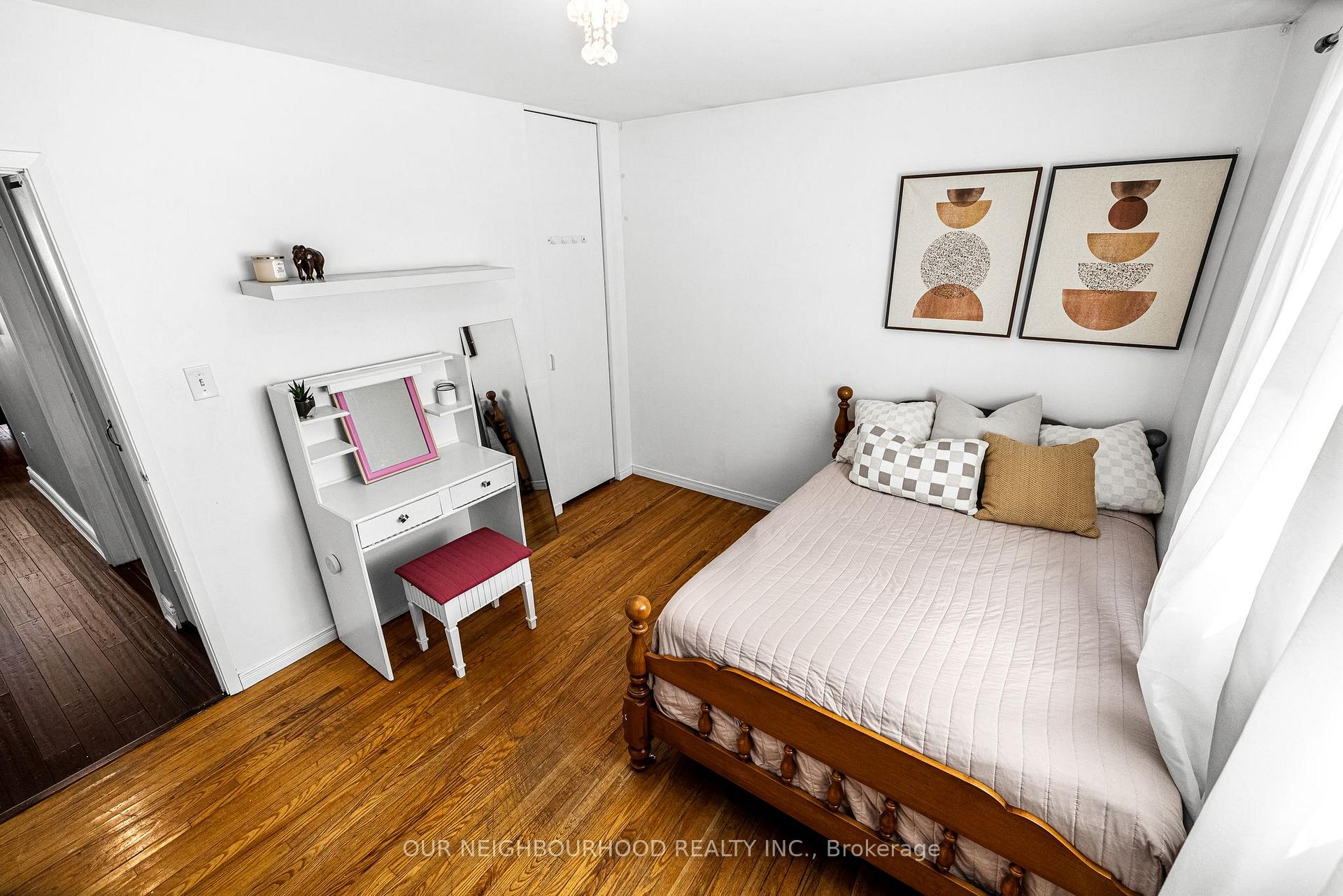 Photo 18 of 947 Mink Street, Pickering, West Shore — HOMEH