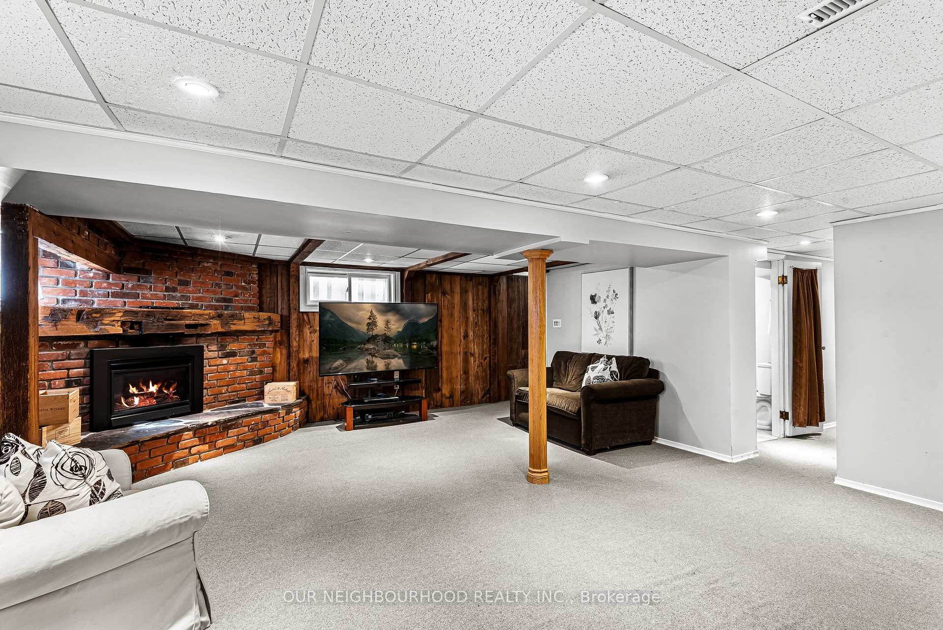 Photo 22 of 947 Mink Street, Pickering, West Shore — HOMEH
