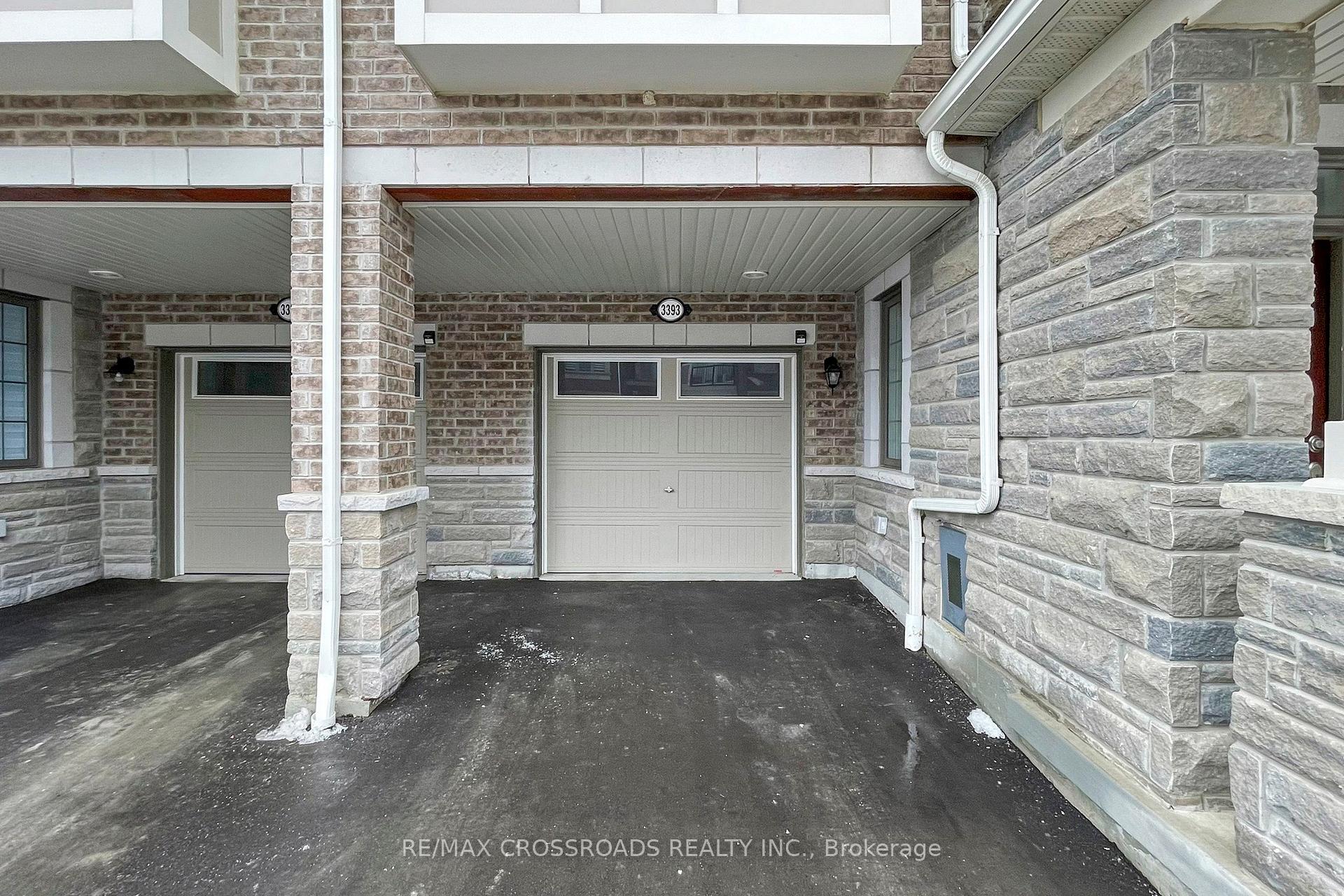Photo 3 of 3393 Swordbill Street, Pickering, Rural Pickering — HOMEH