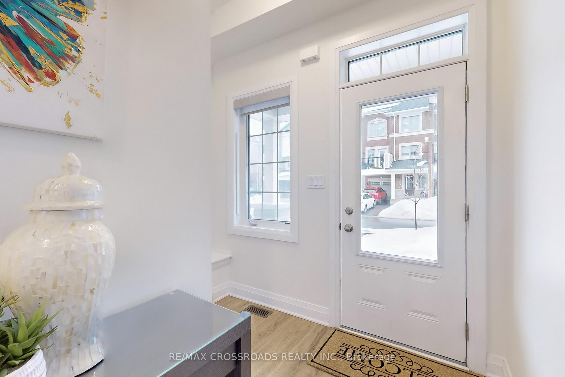 Photo 5 of 3393 Swordbill Street, Pickering, Rural Pickering — HOMEH