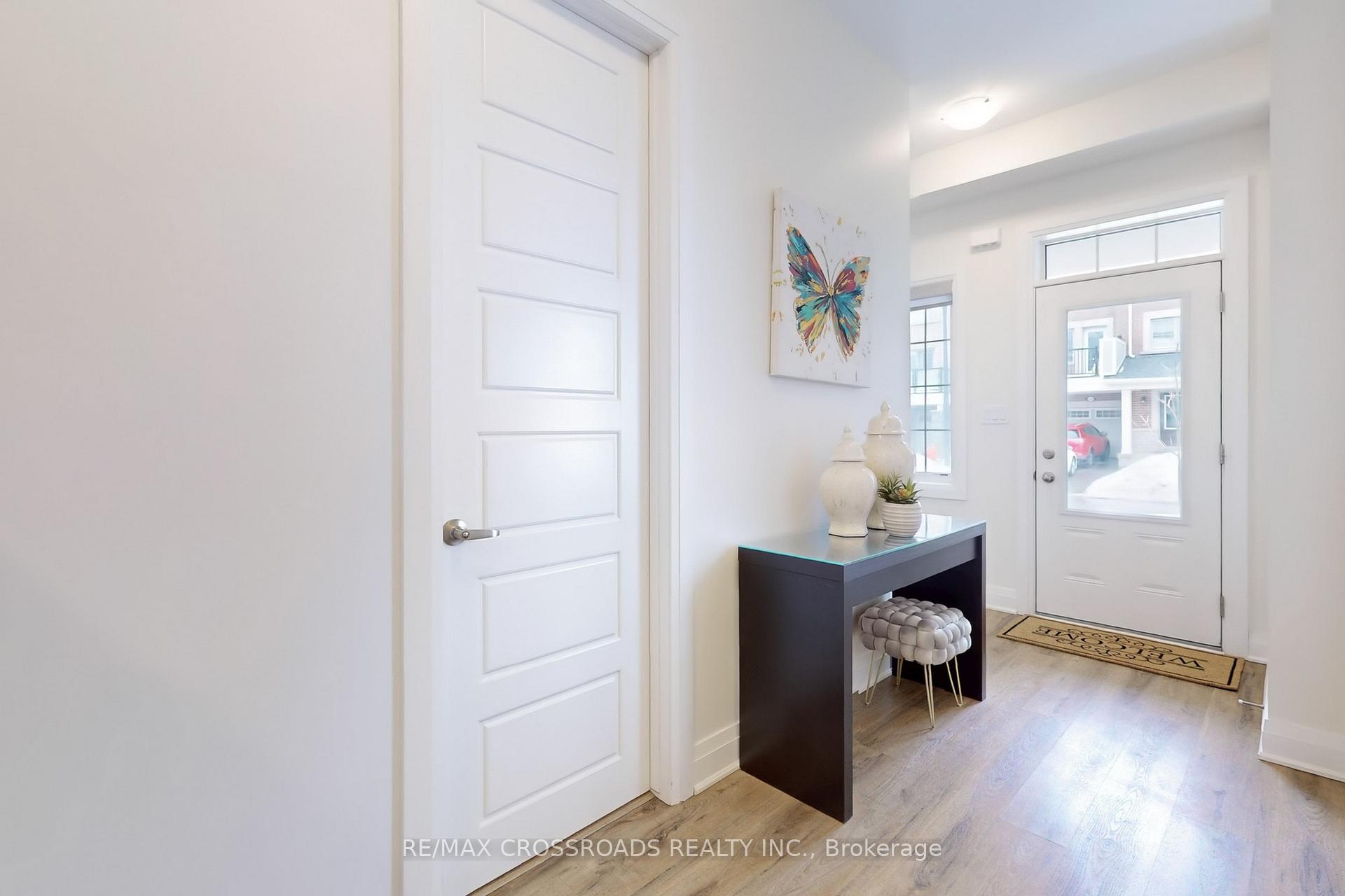 Photo 7 of 3393 Swordbill Street, Pickering, Rural Pickering — HOMEH