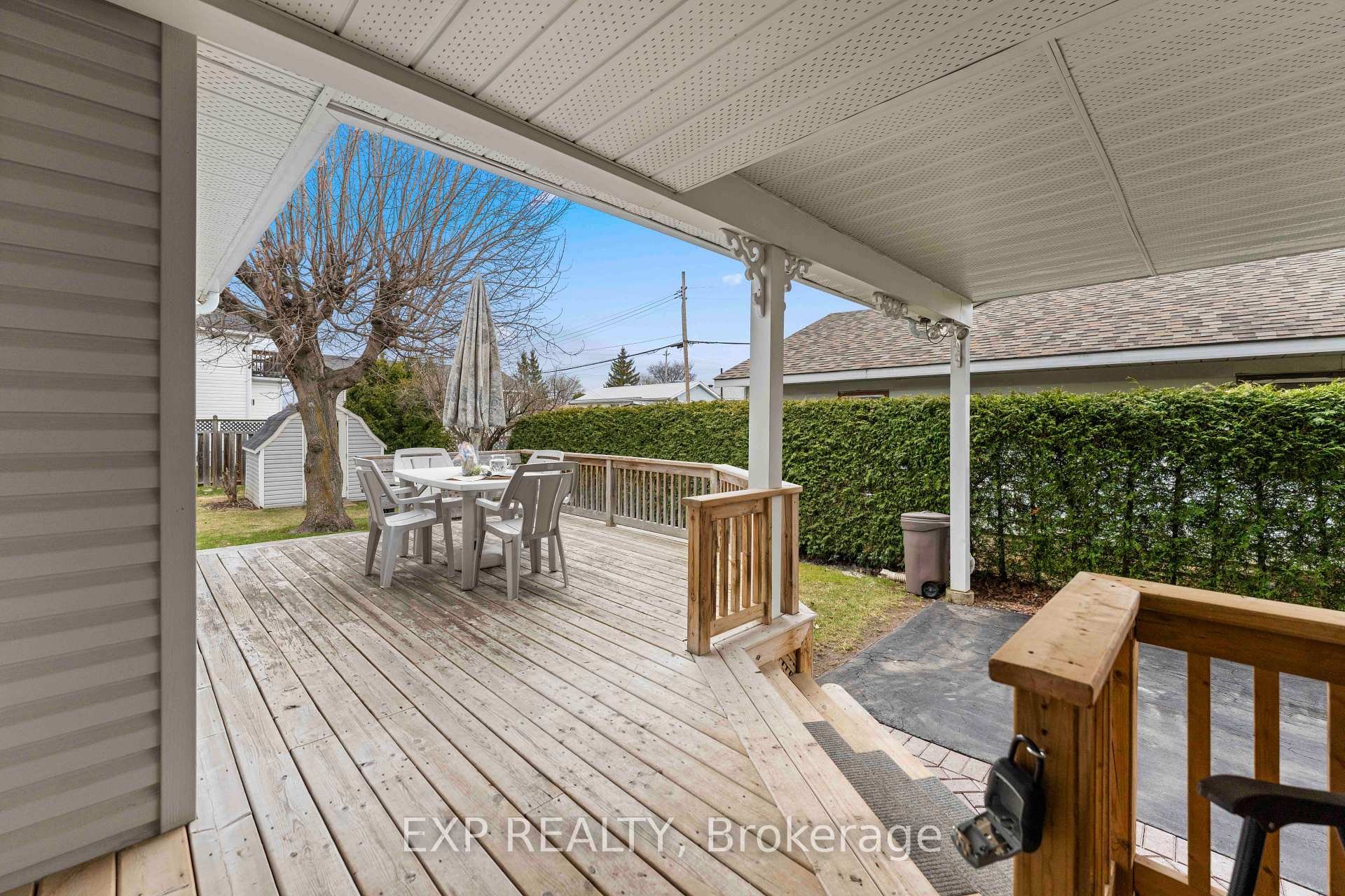 Photo 4 of 703 Seventh Street, Renfrew — HOMEH