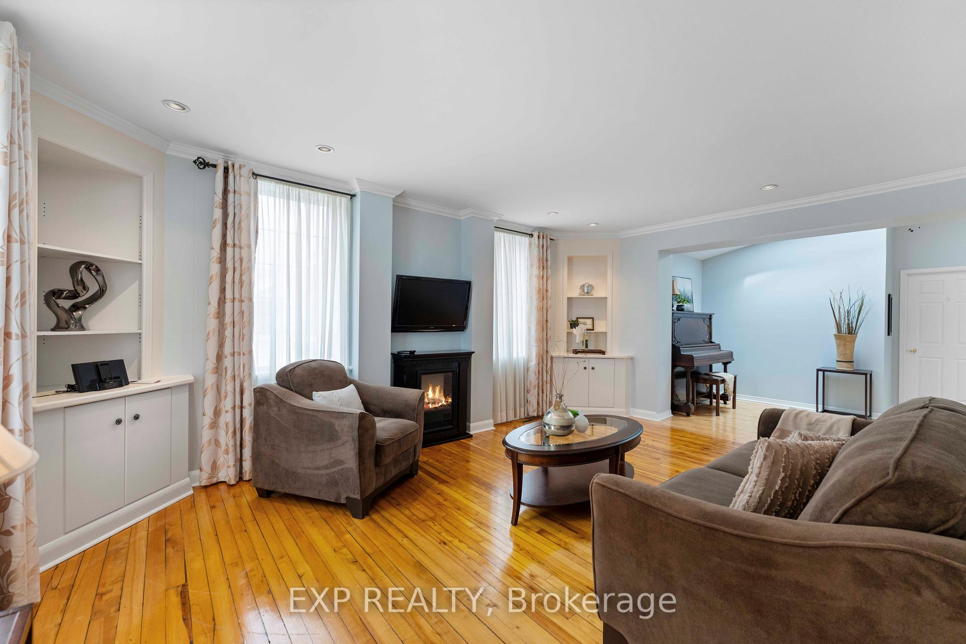 Photo 9 of 703 Seventh Street, Renfrew — HOMEH