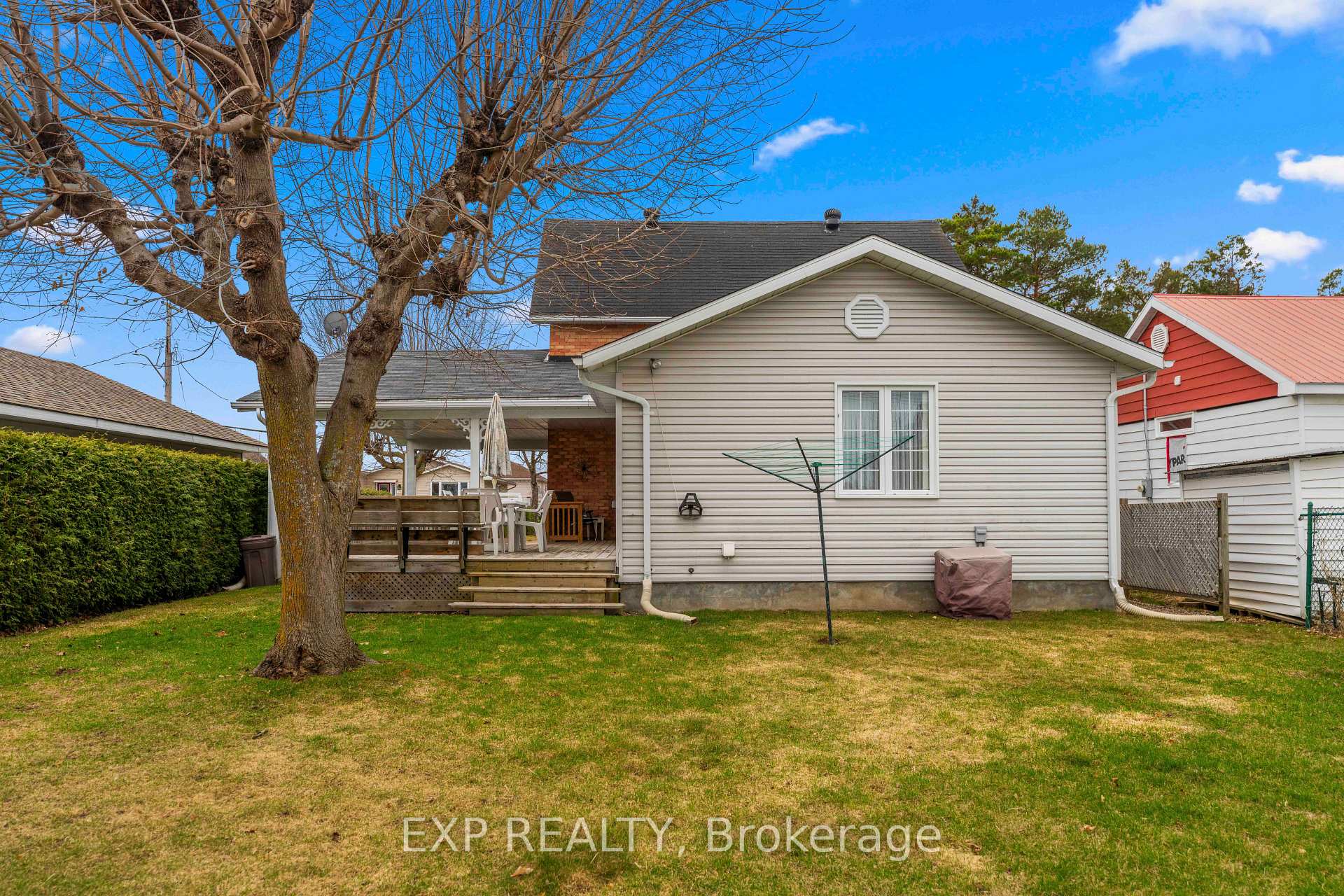 Photo 22 of 703 Seventh Street, Renfrew — HOMEH