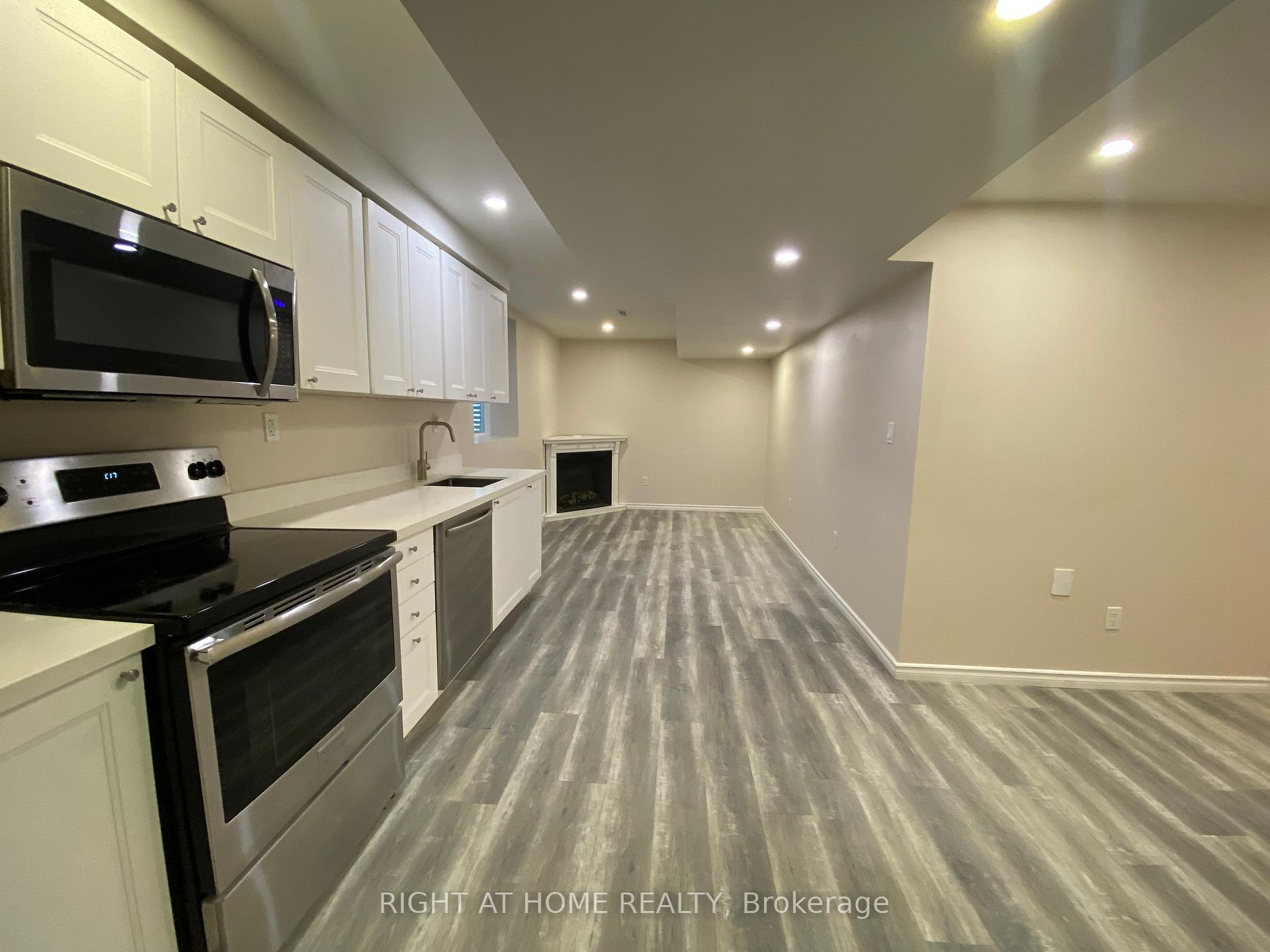 Front of Unit lower, 1354 Orr Terrace