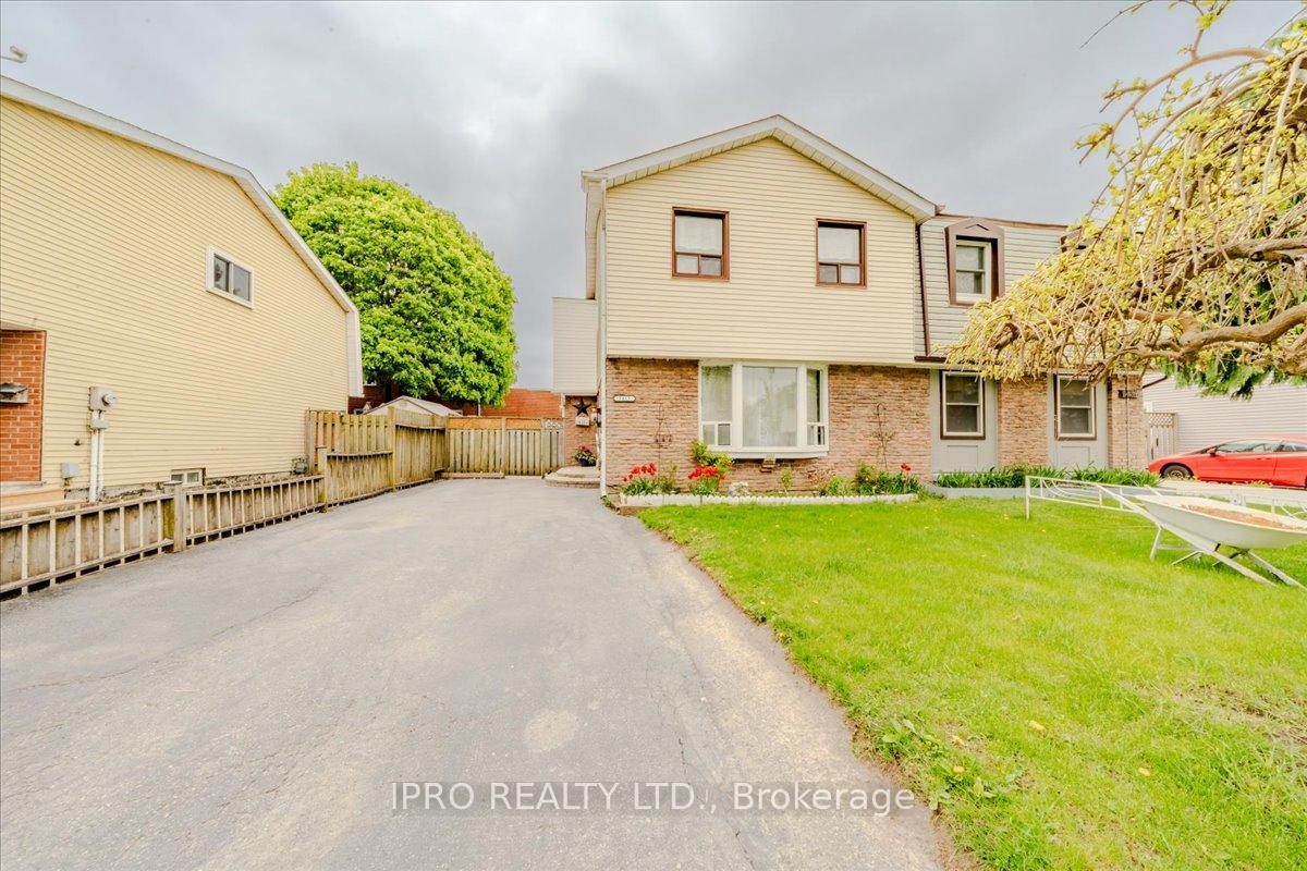 Photo 1 of 1413 Fenelon Crescent, Oshawa, Lakeview — HOMEH