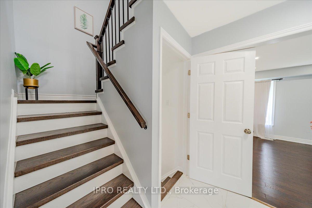 Photo 17 of 1413 Fenelon Crescent, Oshawa, Lakeview — HOMEH