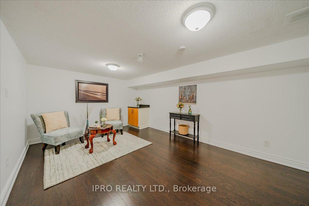 Photo 23 of 1413 Fenelon Crescent, Oshawa, Lakeview — HOMEH