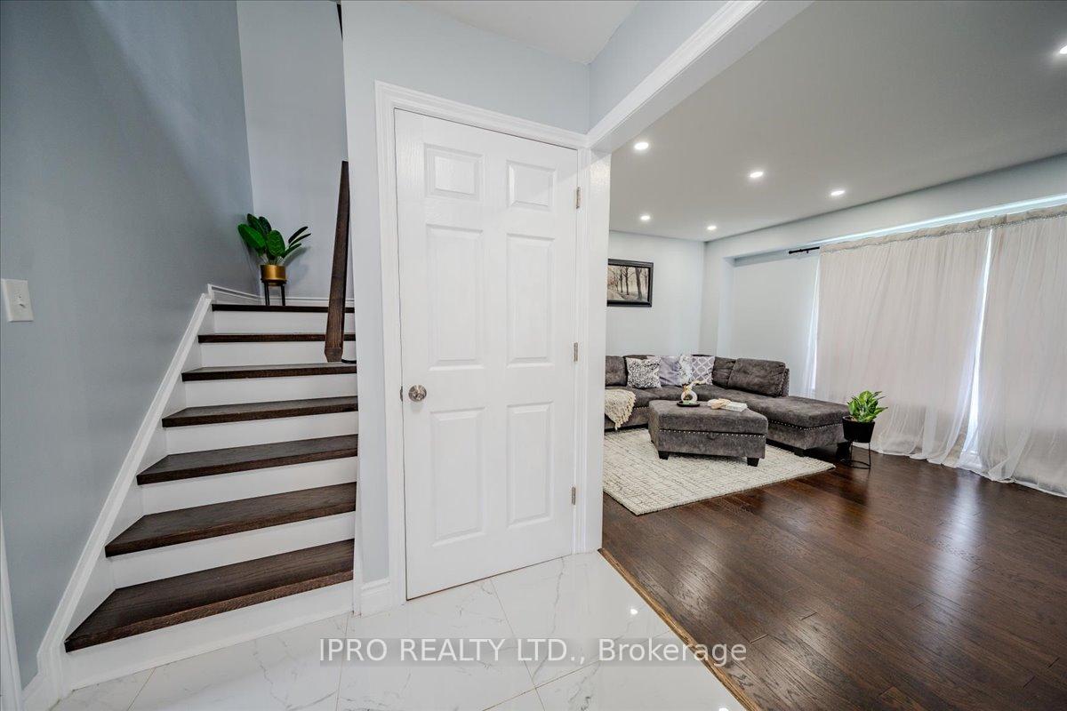 Photo 27 of 1413 Fenelon Crescent, Oshawa, Lakeview — HOMEH