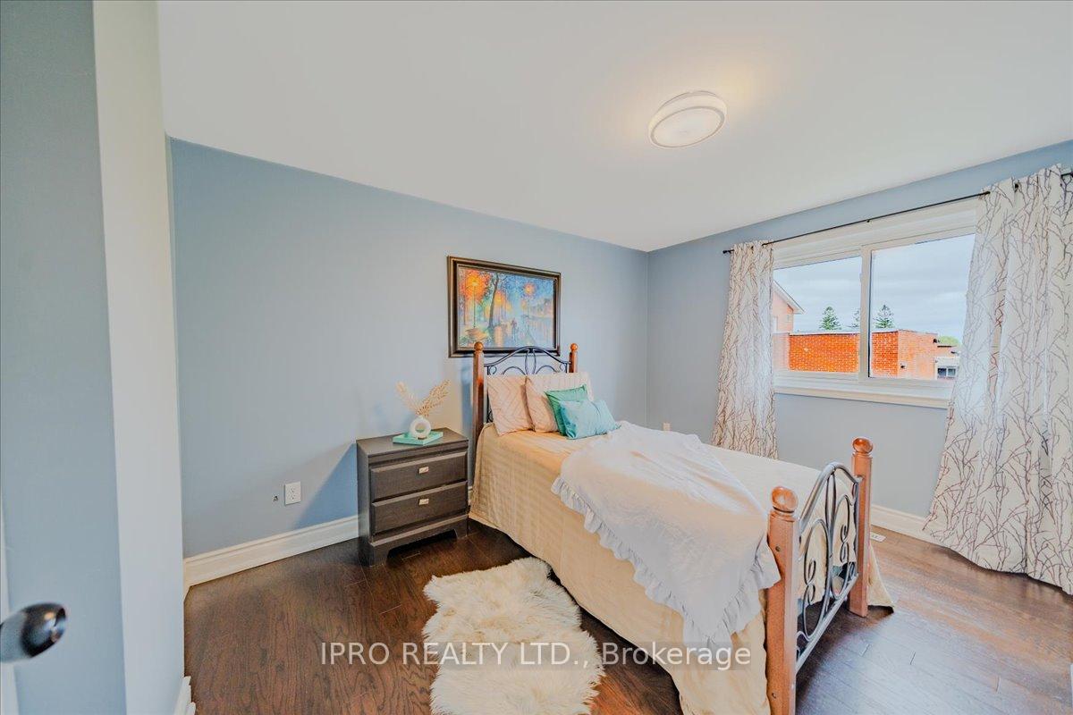 Photo 34 of 1413 Fenelon Crescent, Oshawa, Lakeview — HOMEH