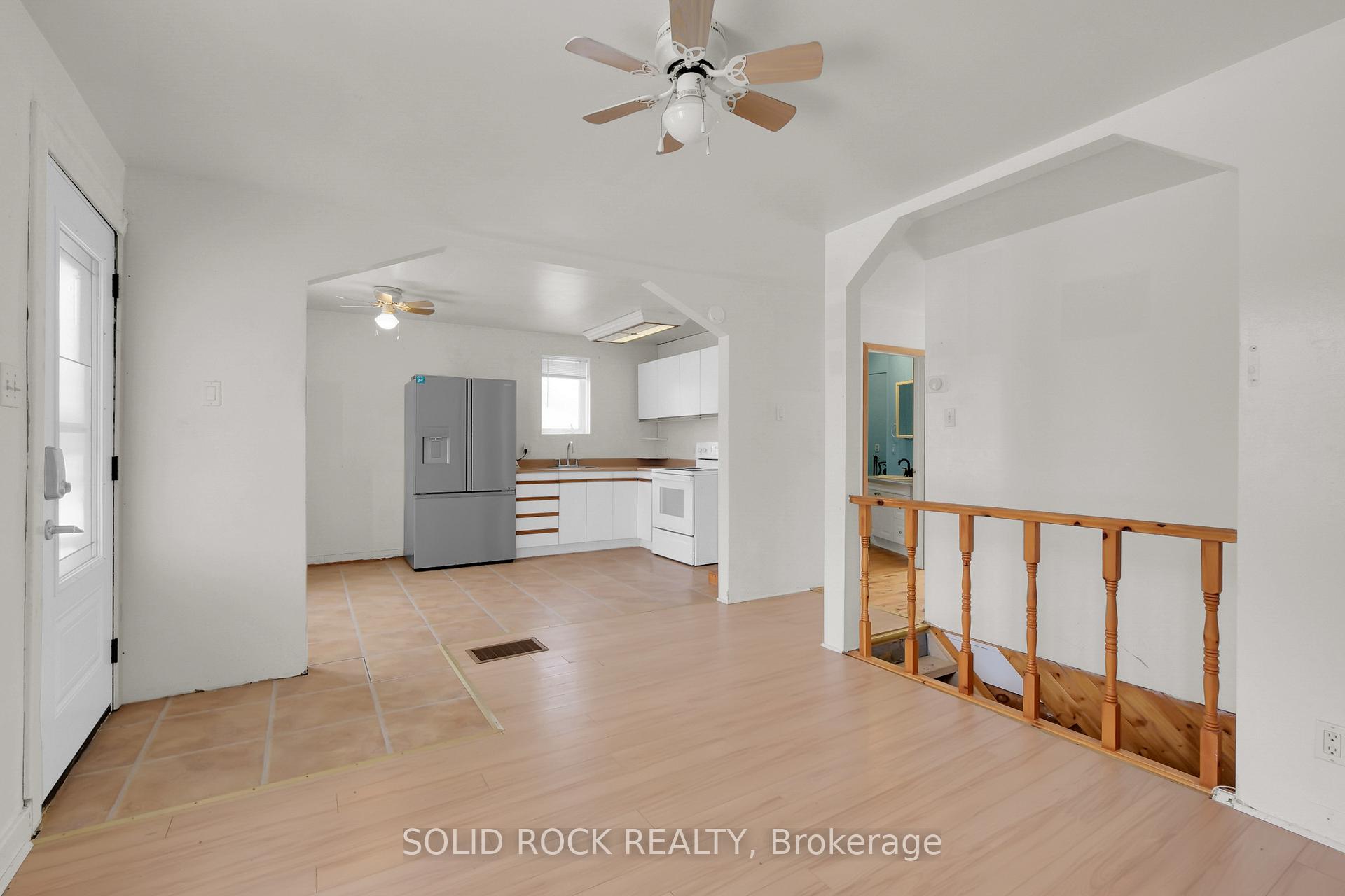 Photo 6 of 438 Haig Avenue, Renfrew — HOMEH