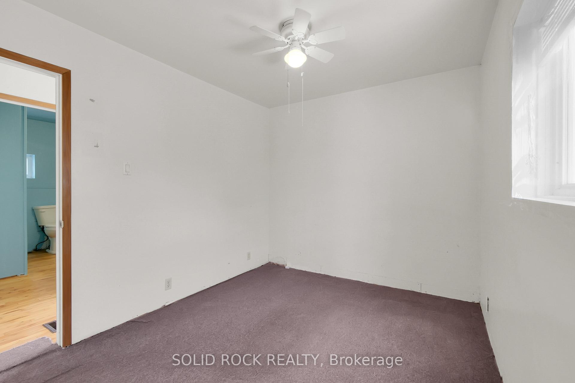 Photo 11 of 438 Haig Avenue, Renfrew — HOMEH