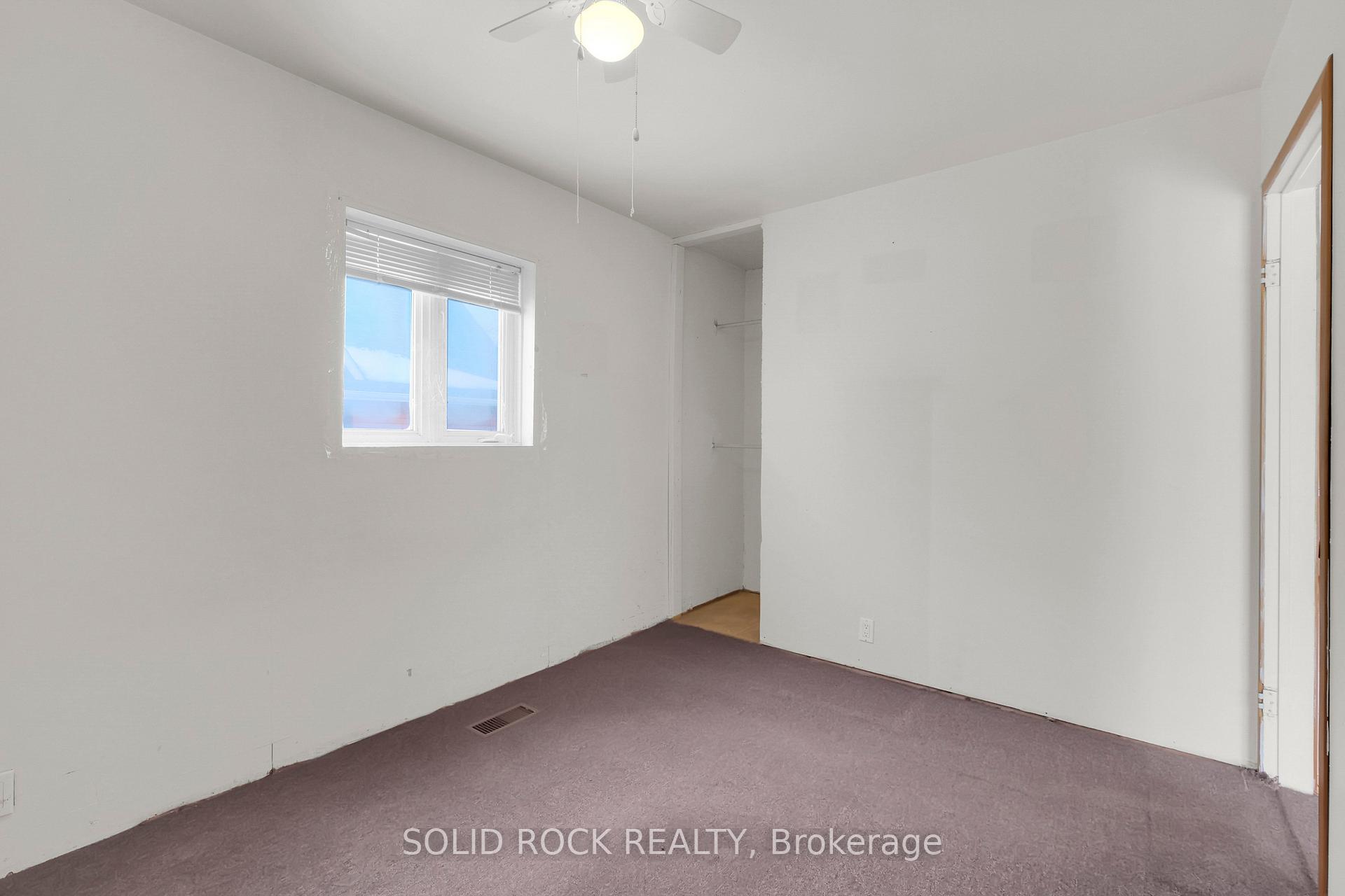 Photo 12 of 438 Haig Avenue, Renfrew — HOMEH