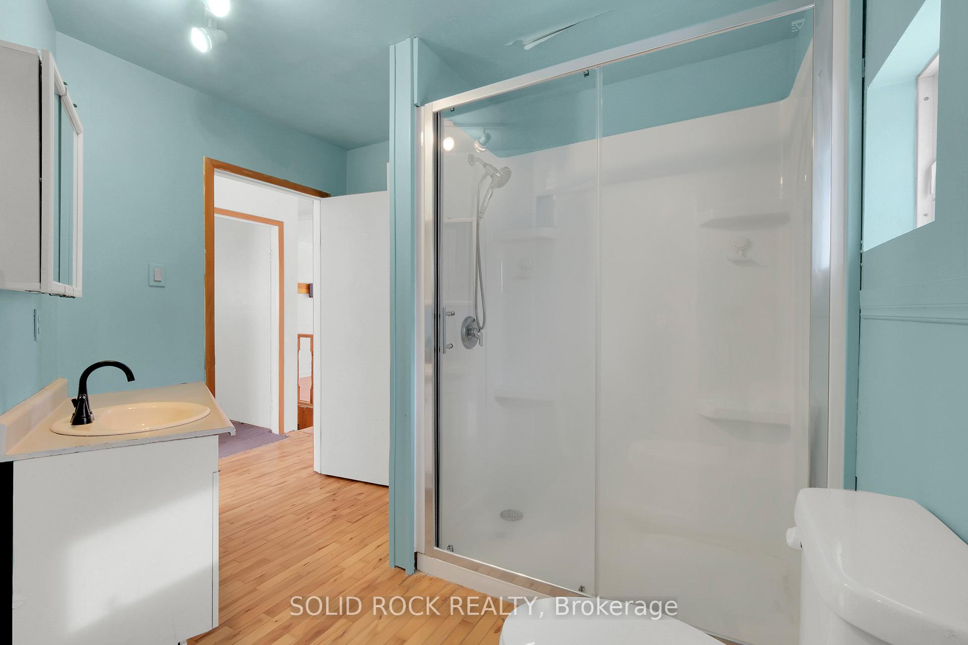 Photo 14 of 438 Haig Avenue, Renfrew — HOMEH