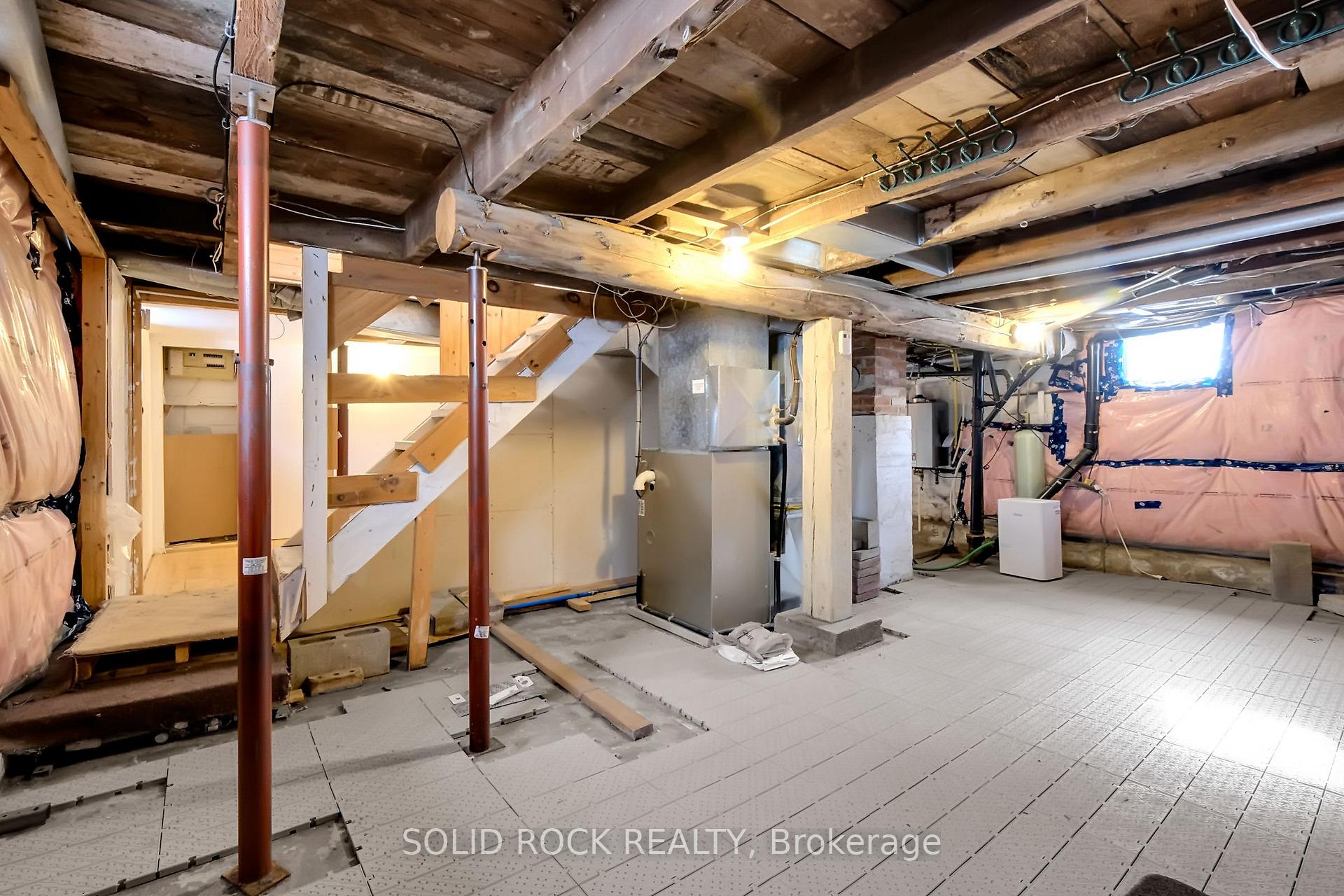 Photo 18 of 438 Haig Avenue, Renfrew — HOMEH