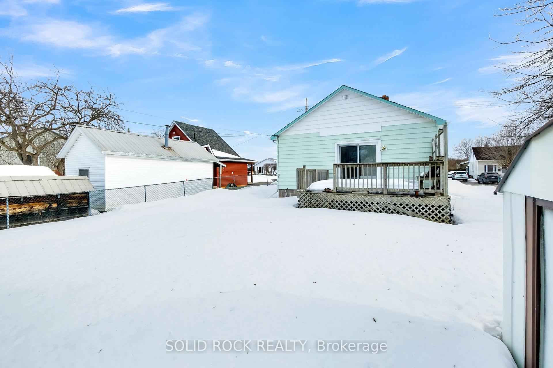 Photo 19 of 438 Haig Avenue, Renfrew — HOMEH