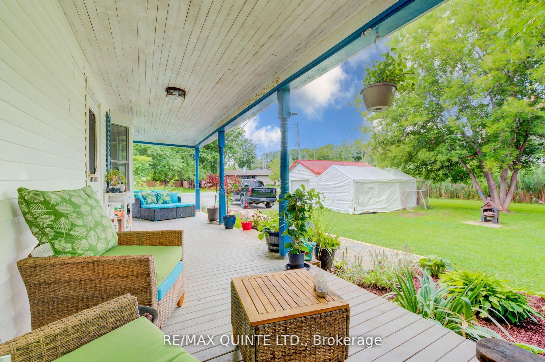 Photo 4 of 7 Bayview Drive, Quinte West, Sidney Ward — HOMEH