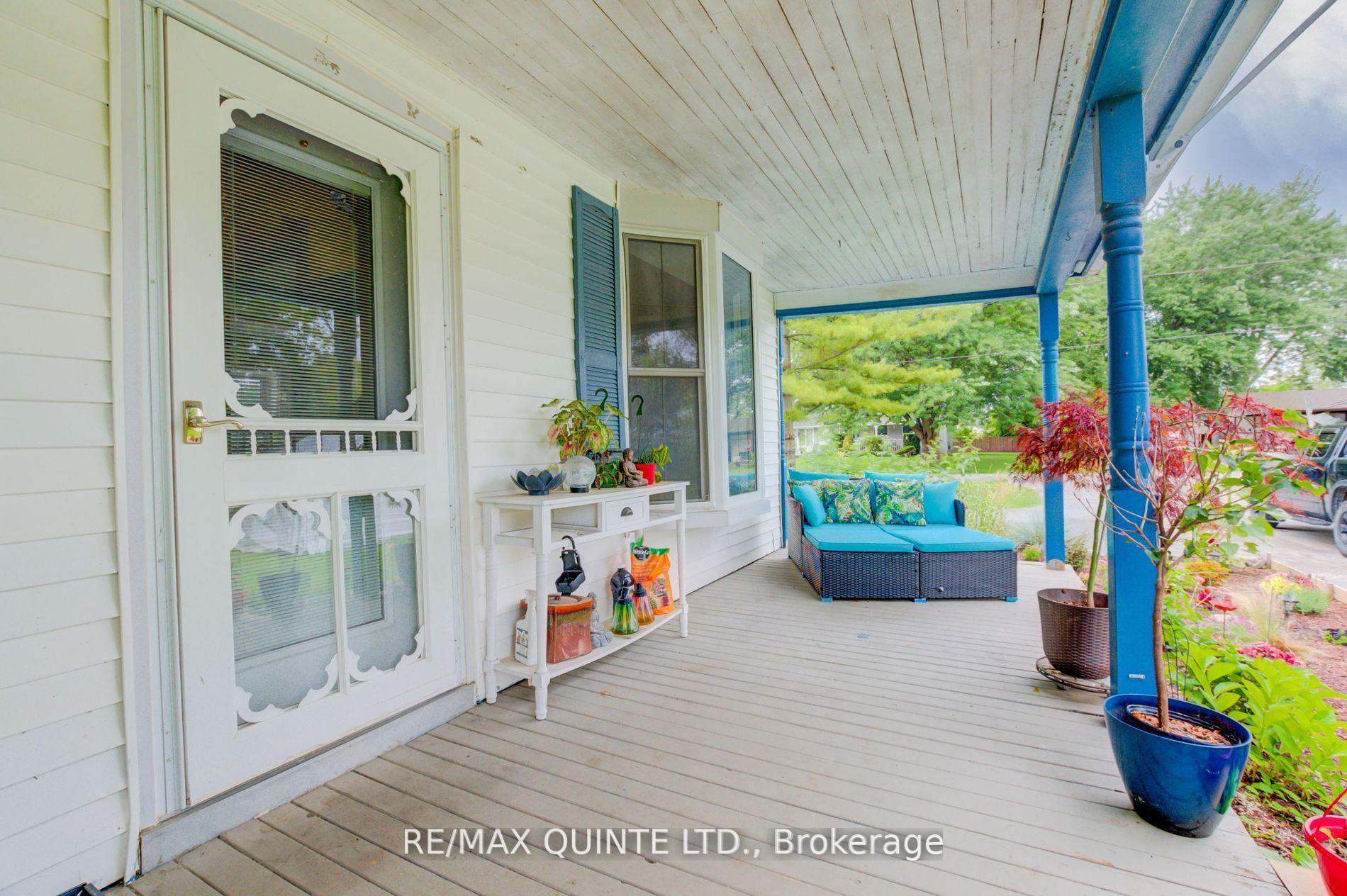 Photo 5 of 7 Bayview Drive, Quinte West, Sidney Ward — HOMEH