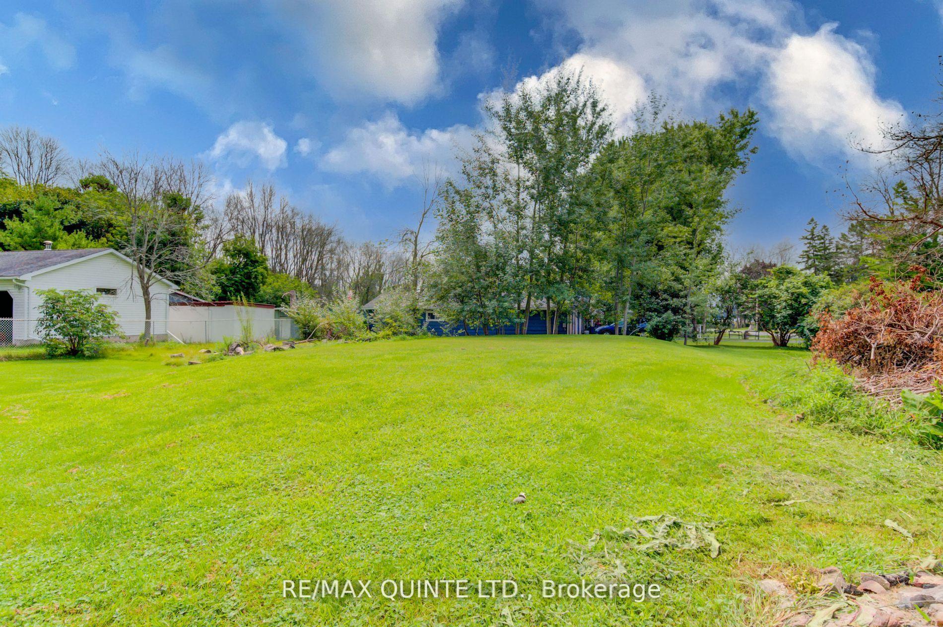 Photo 17 of 7 Bayview Drive, Quinte West, Sidney Ward — HOMEH