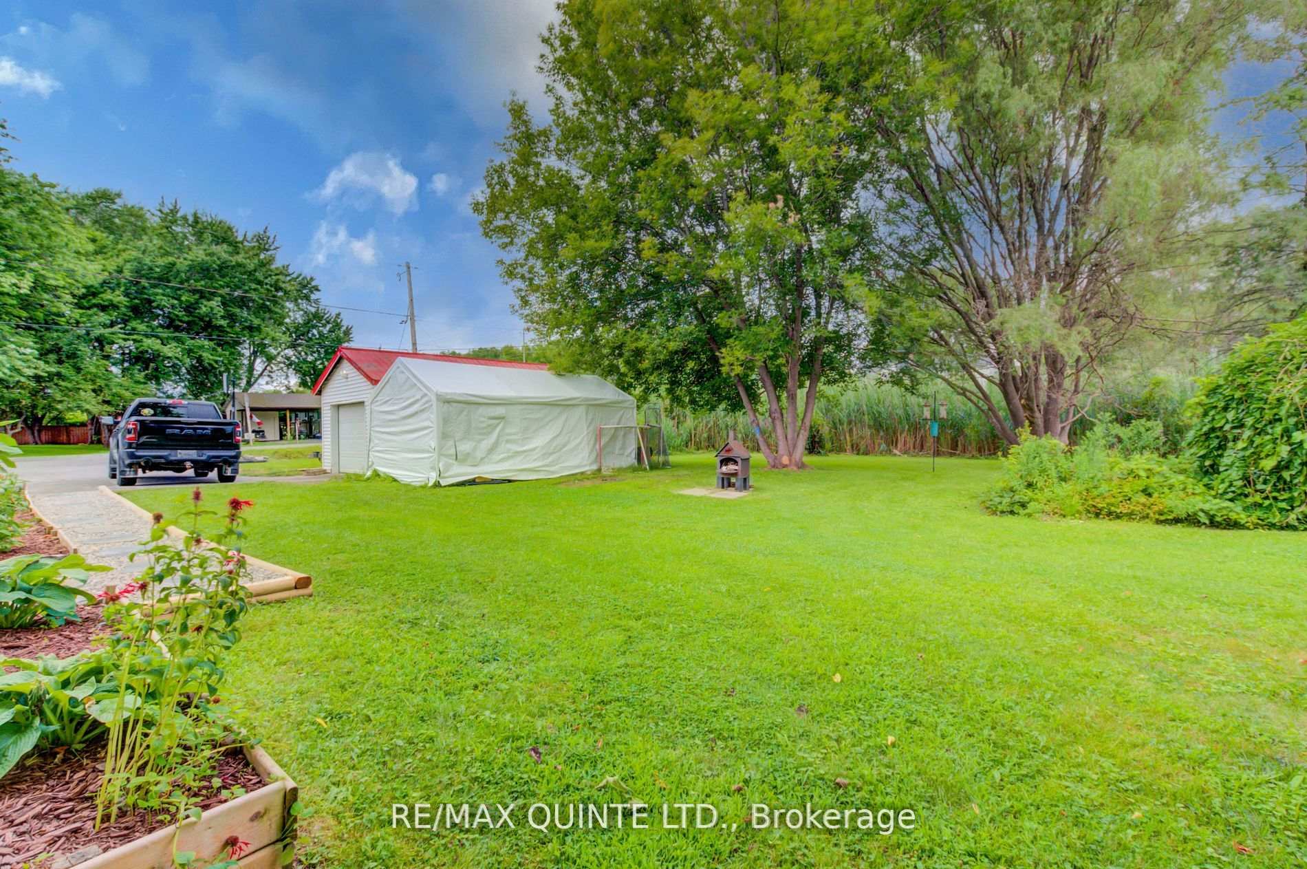 Photo 39 of 7 Bayview Drive, Quinte West, Sidney Ward — HOMEH