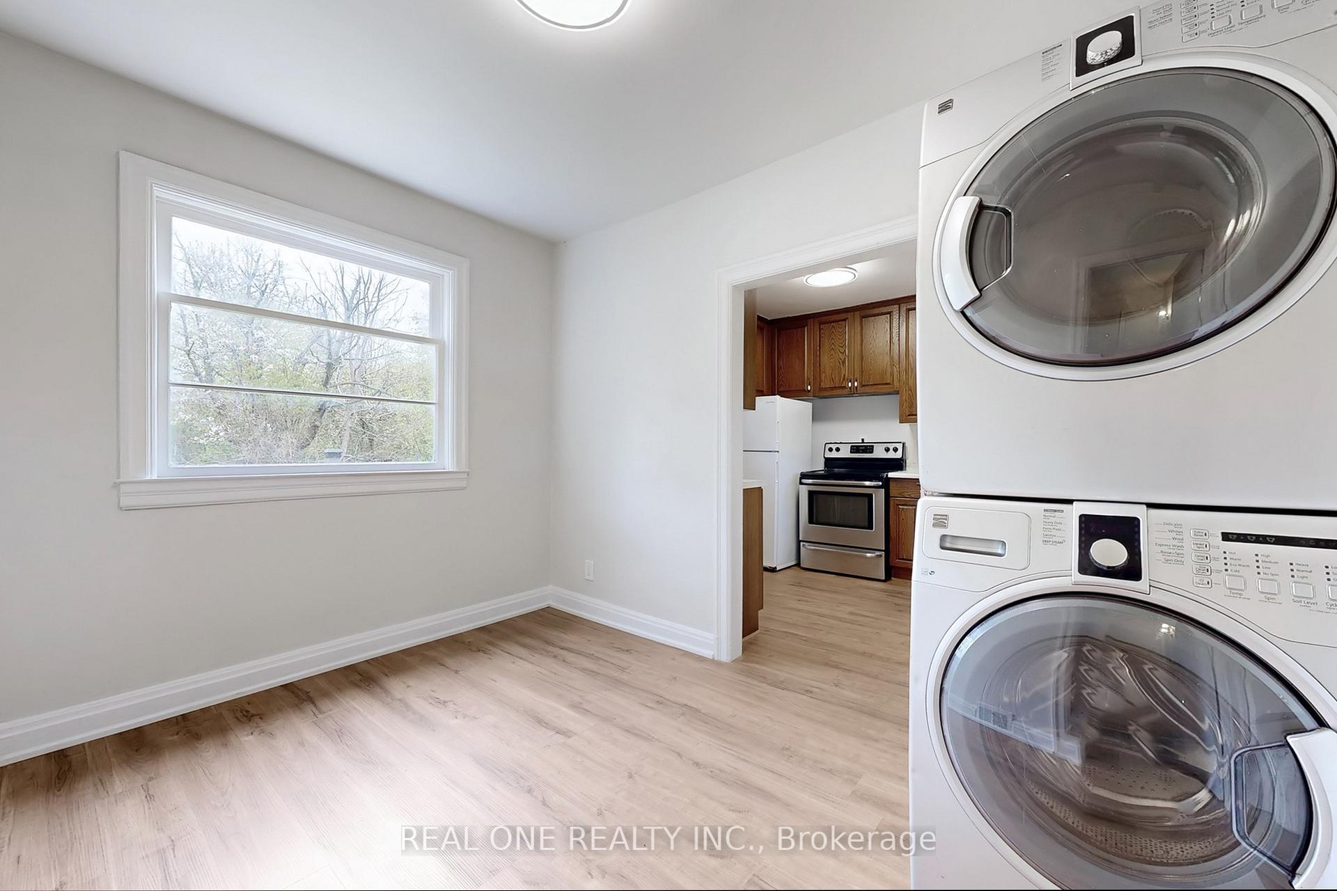 Photo 7 of 136 Gibb Street, Oshawa, Vanier — HOMEH