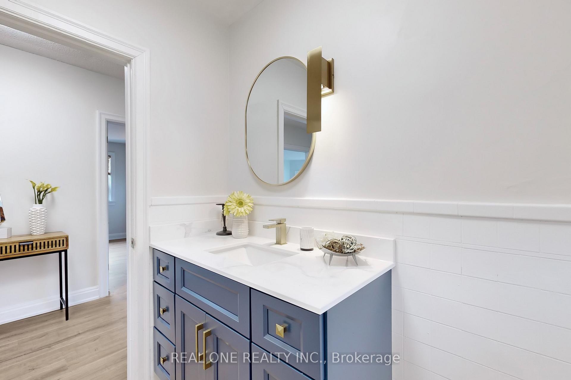 Photo 10 of 136 Gibb Street, Oshawa, Vanier — HOMEH