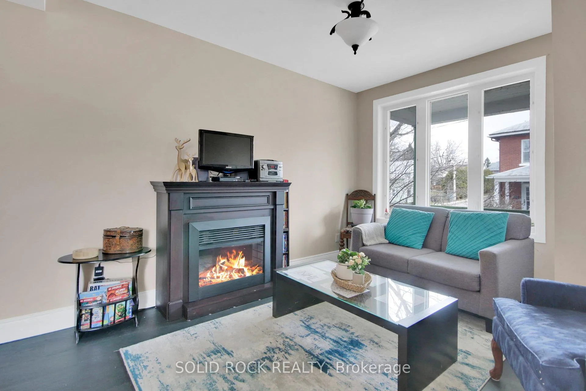 Photo 7 of 84 Queen Street S, Renfrew — HOMEH