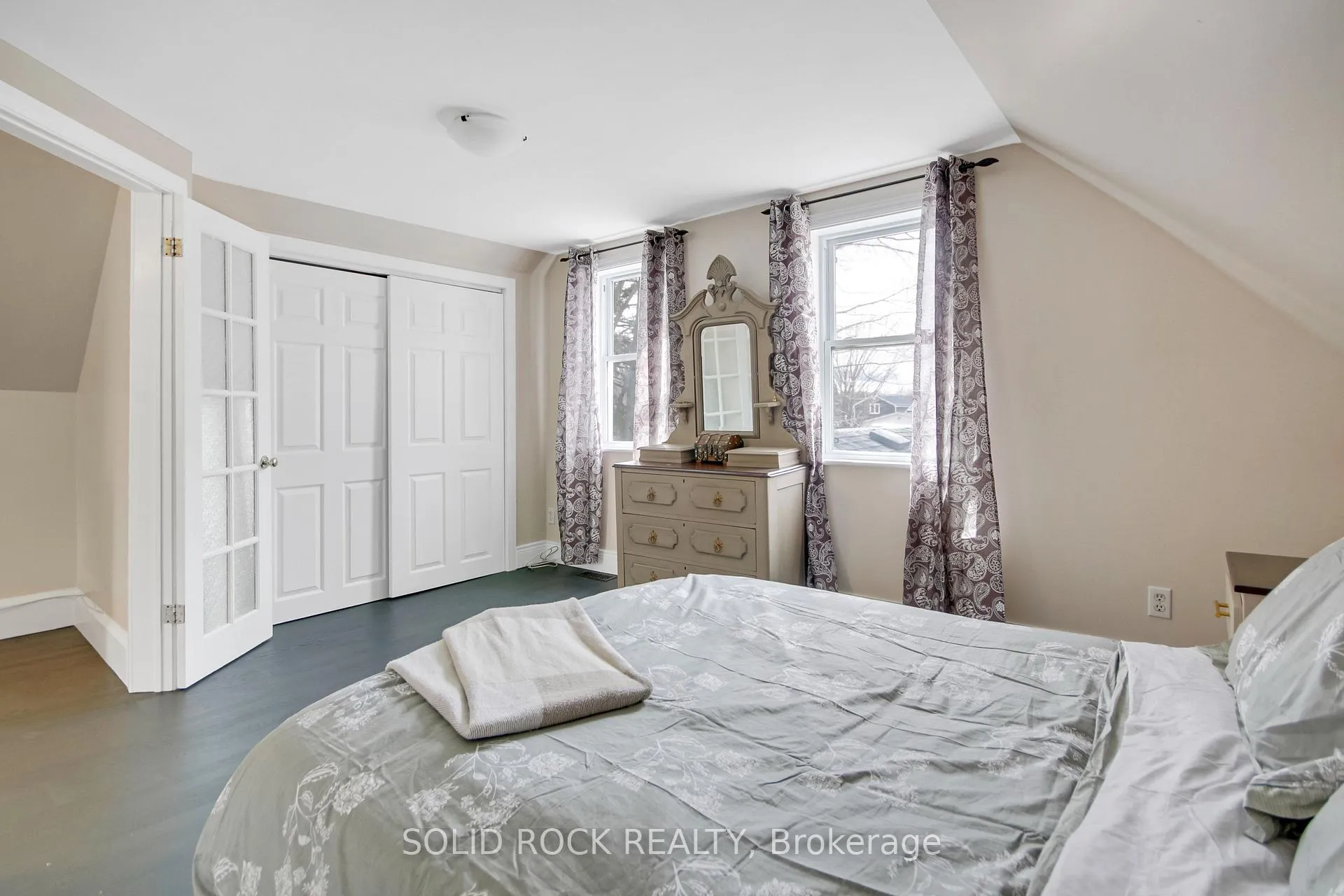 Photo 22 of 84 Queen Street S, Renfrew — HOMEH
