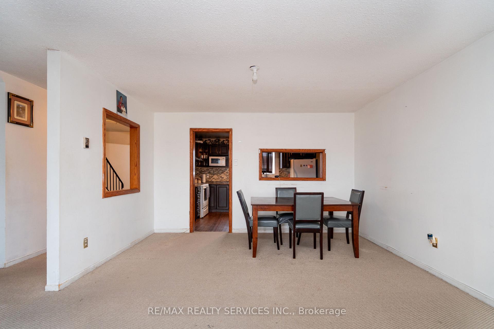 Photo 13 of 1346 Brands Court, Pickering, Liverpool — HOMEH