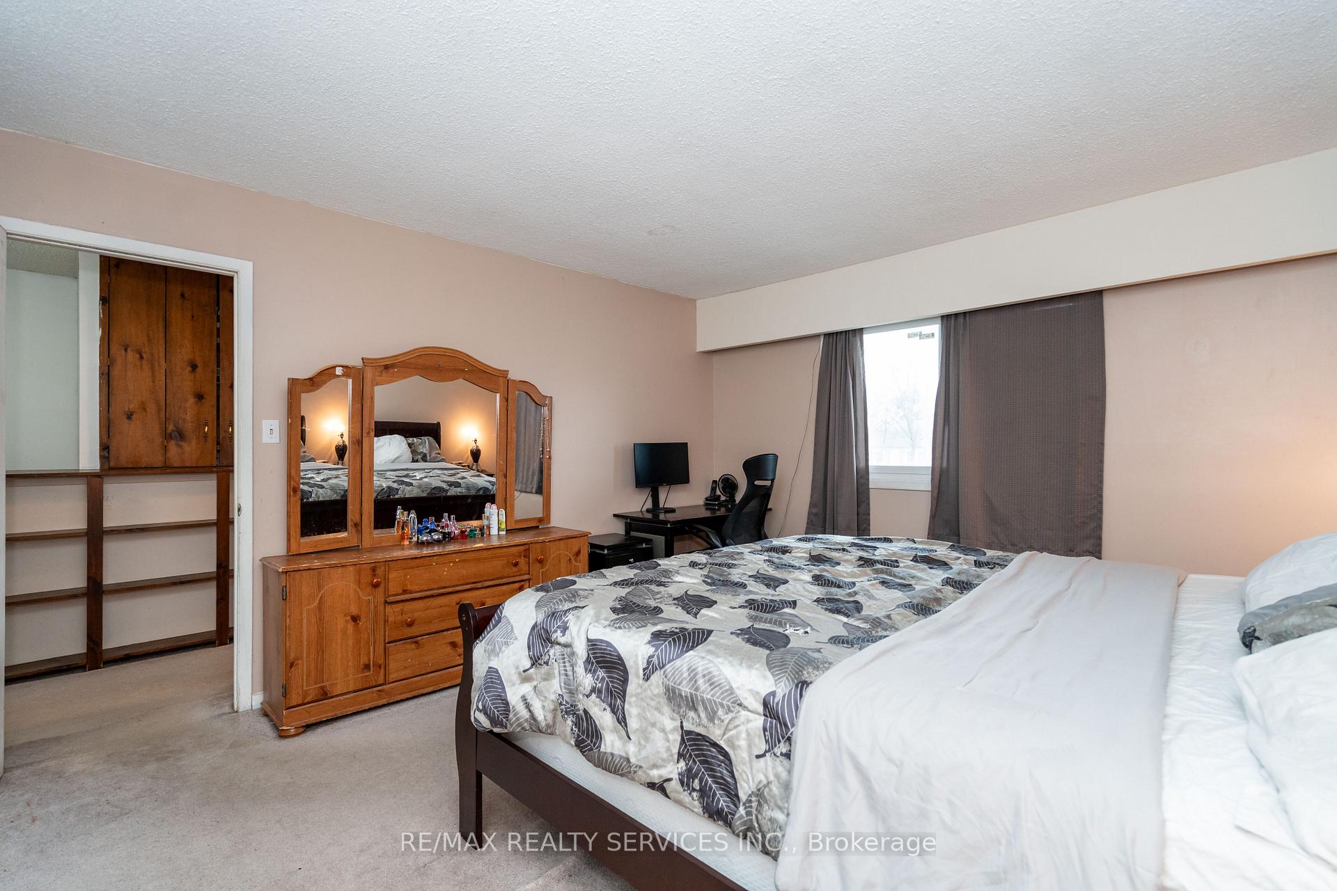 Photo 23 of 1346 Brands Court, Pickering, Liverpool — HOMEH