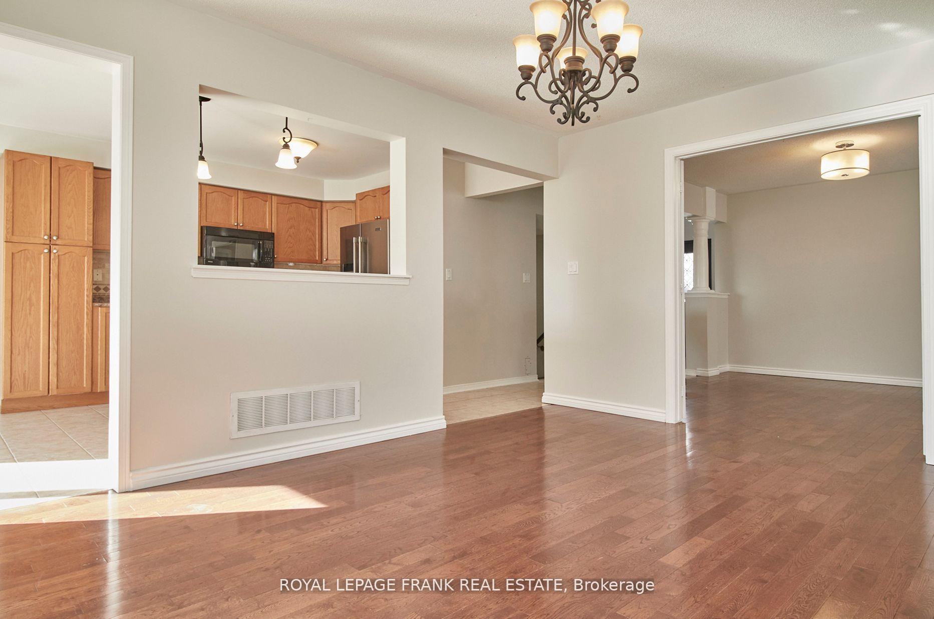 Photo 7 of Unit Main, 1179 Tall Pine Avenue, Oshawa, Pinecrest — HOMEH