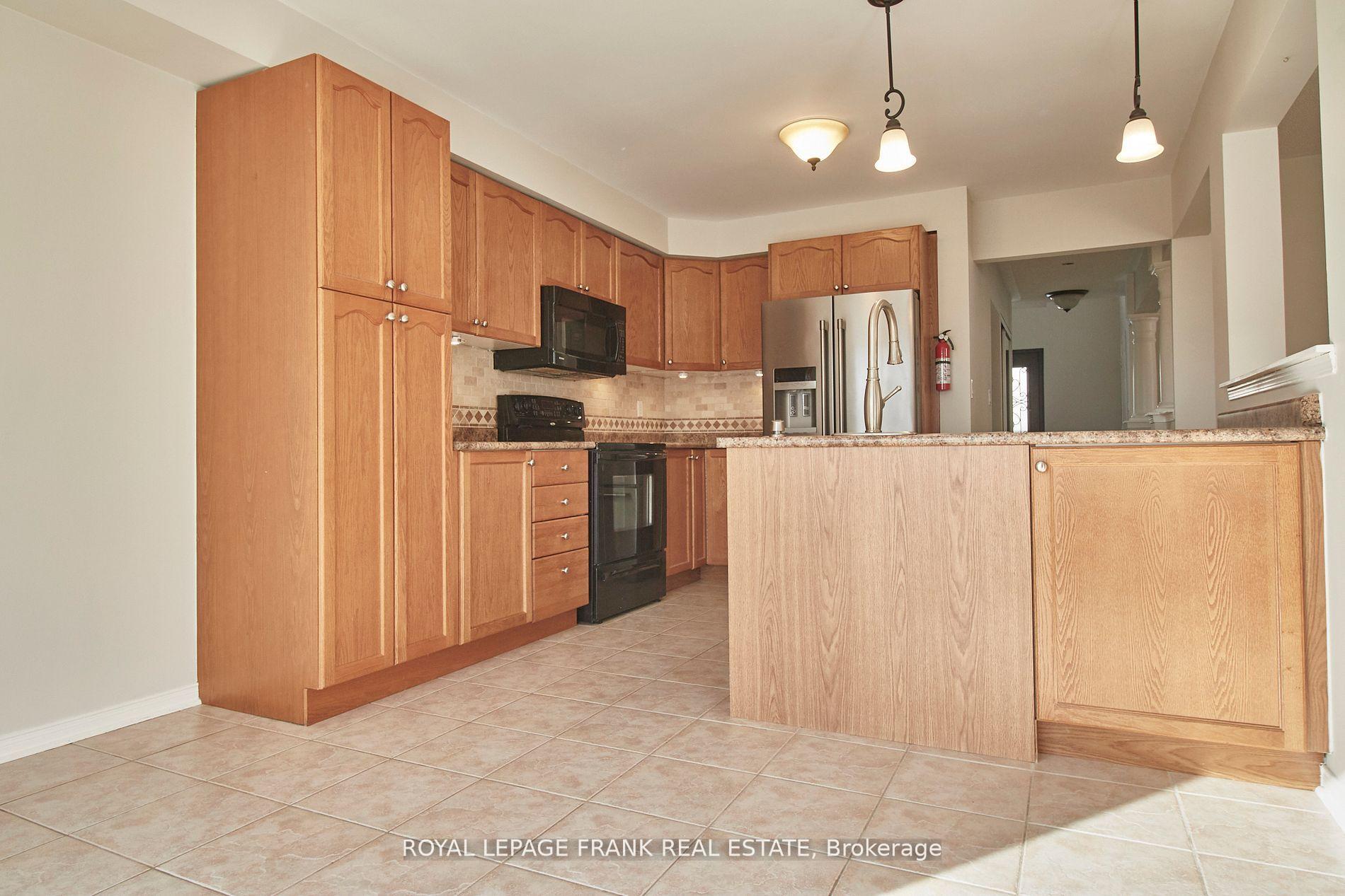 Photo 11 of Unit Main, 1179 Tall Pine Avenue, Oshawa, Pinecrest — HOMEH