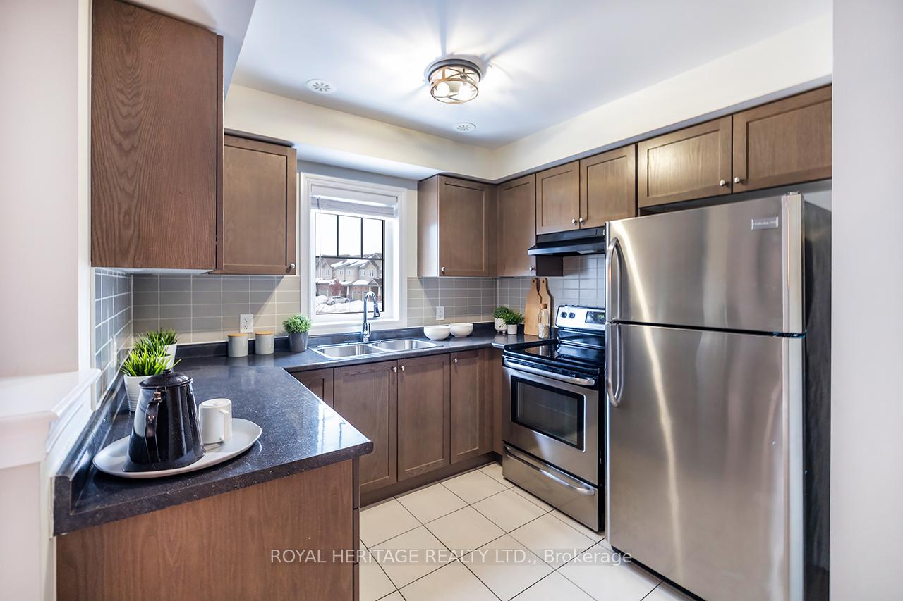 Photo 6 of 6 Nearco Crescent, Oshawa, Windfields — HOMEH