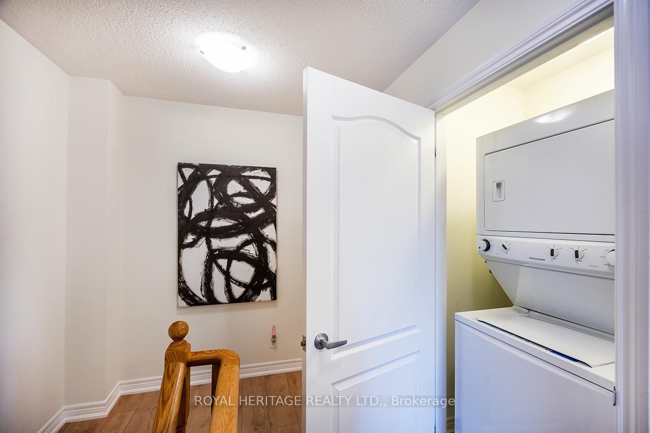 Photo 18 of 6 Nearco Crescent, Oshawa, Windfields — HOMEH