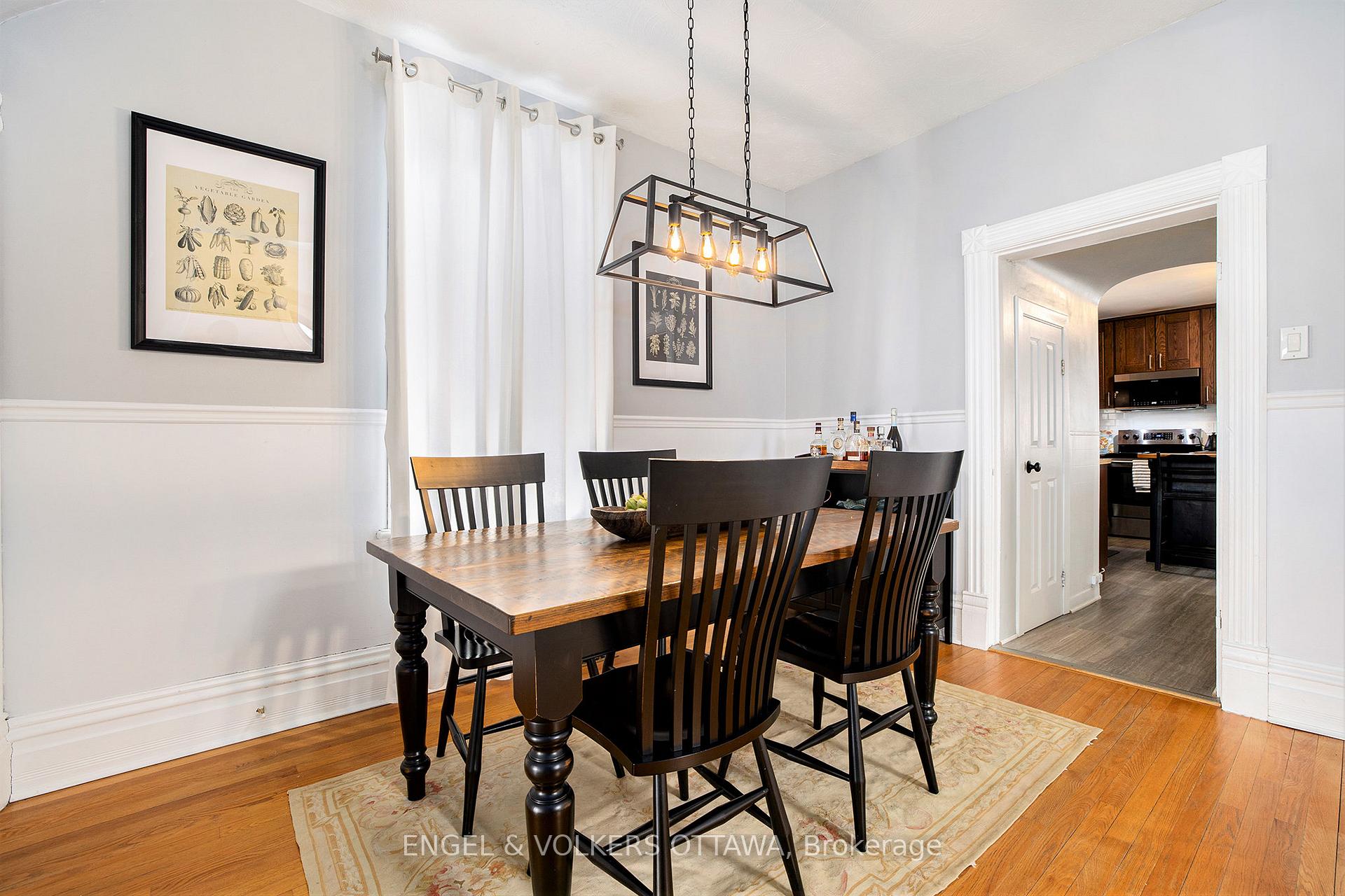 Photo 11 of 41 Bonnechere Street N, Renfrew — HOMEH