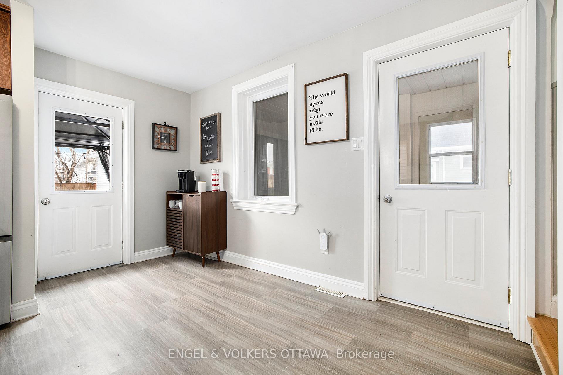 Photo 18 of 41 Bonnechere Street N, Renfrew — HOMEH