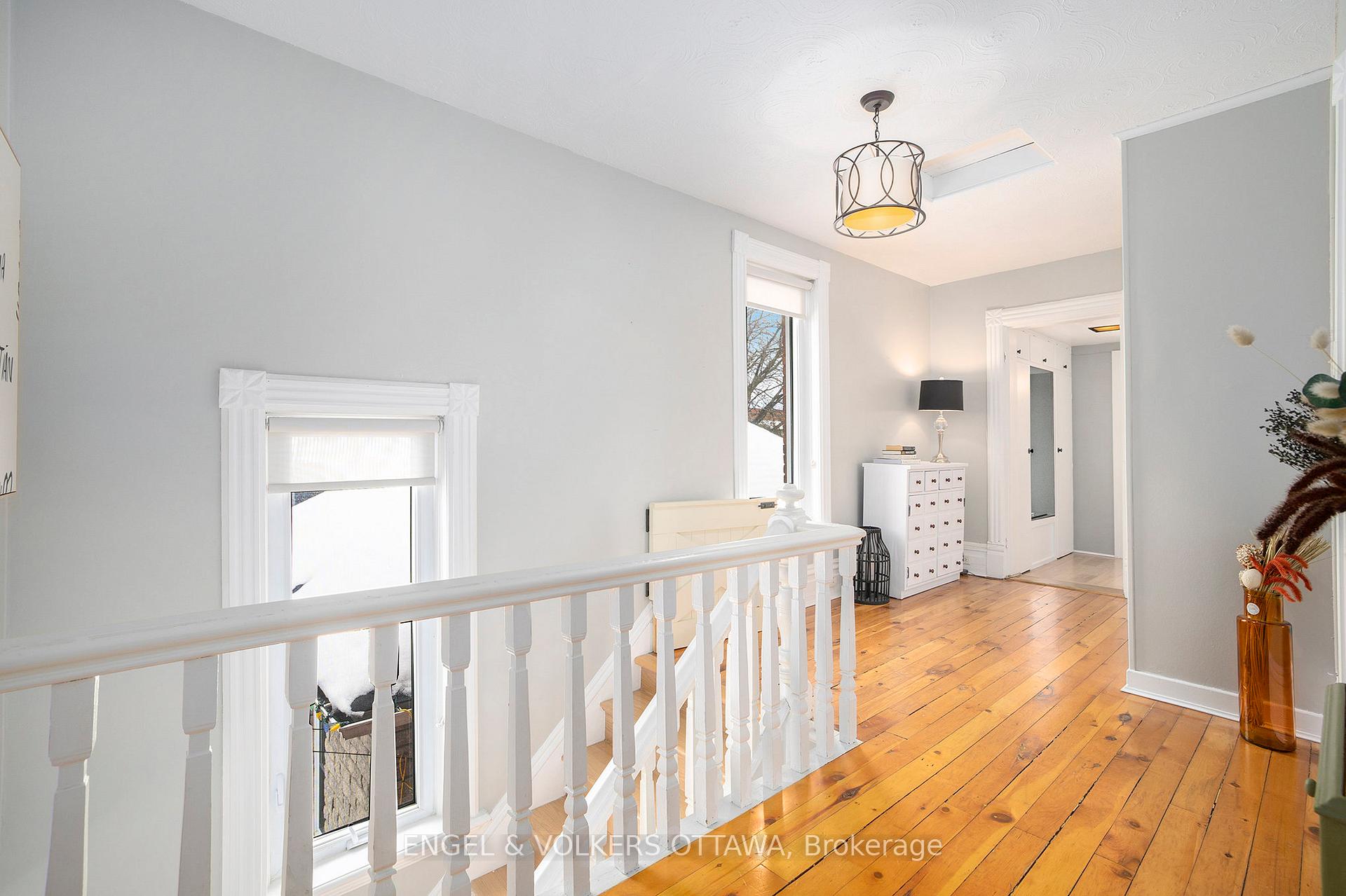 Photo 21 of 41 Bonnechere Street N, Renfrew — HOMEH