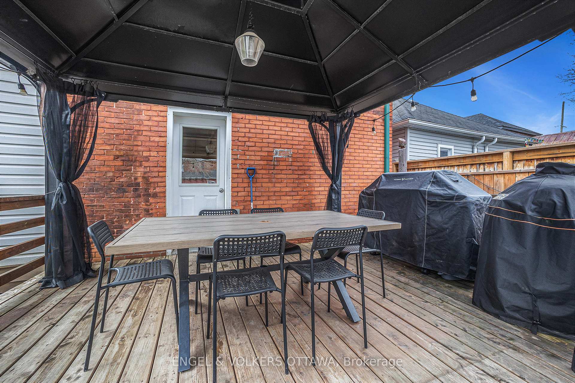 Photo 32 of 41 Bonnechere Street N, Renfrew — HOMEH