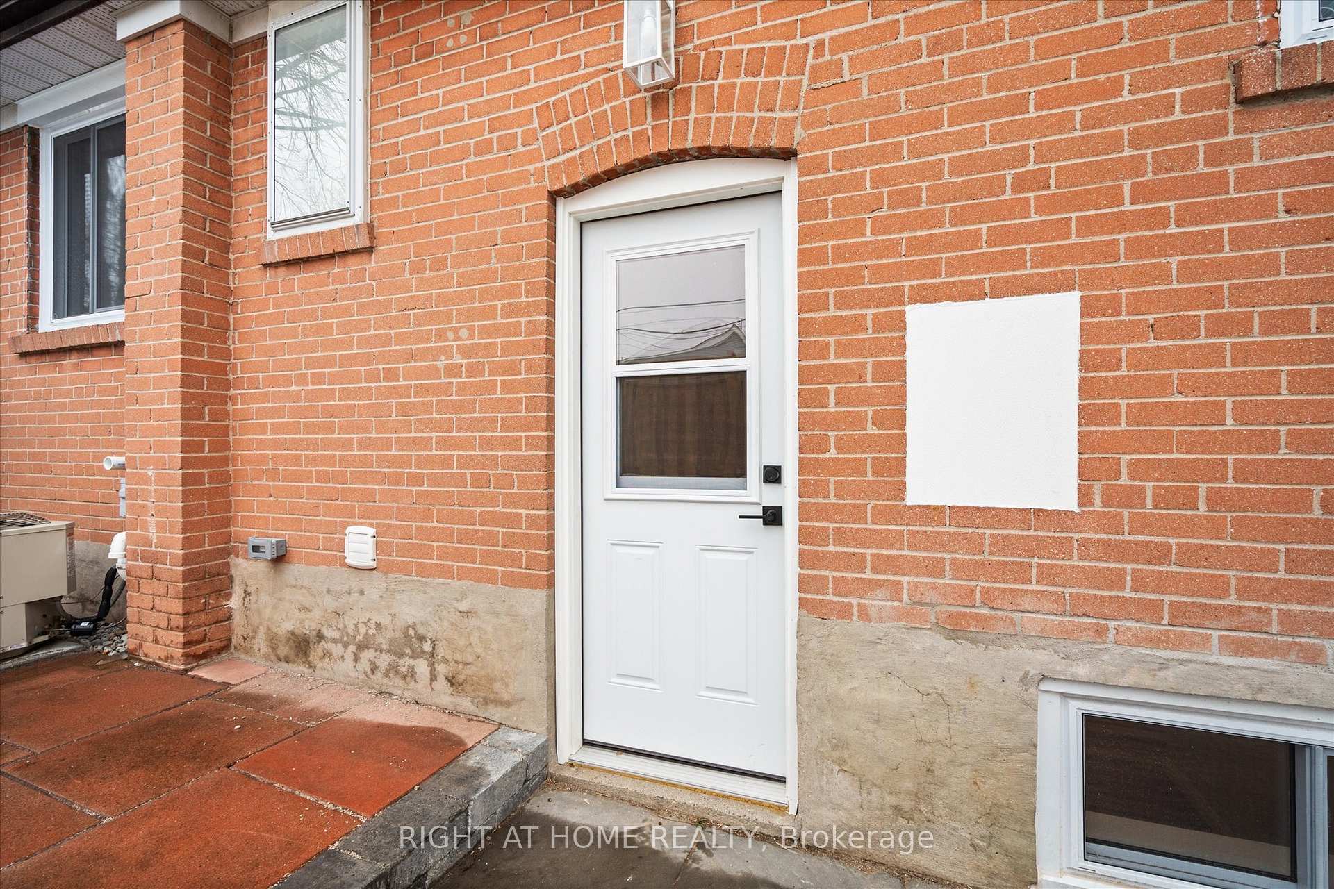 Photo 4 of Unit Lower, 1348 Minden Street, Oshawa, Lakeview — HOMEH