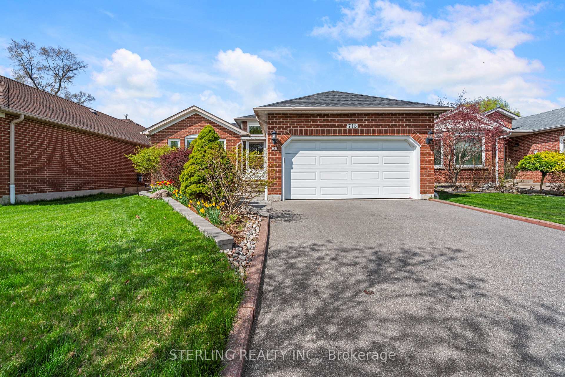 Photo 2 of 718 Aspen Road, Pickering, Amberlea — HOMEH