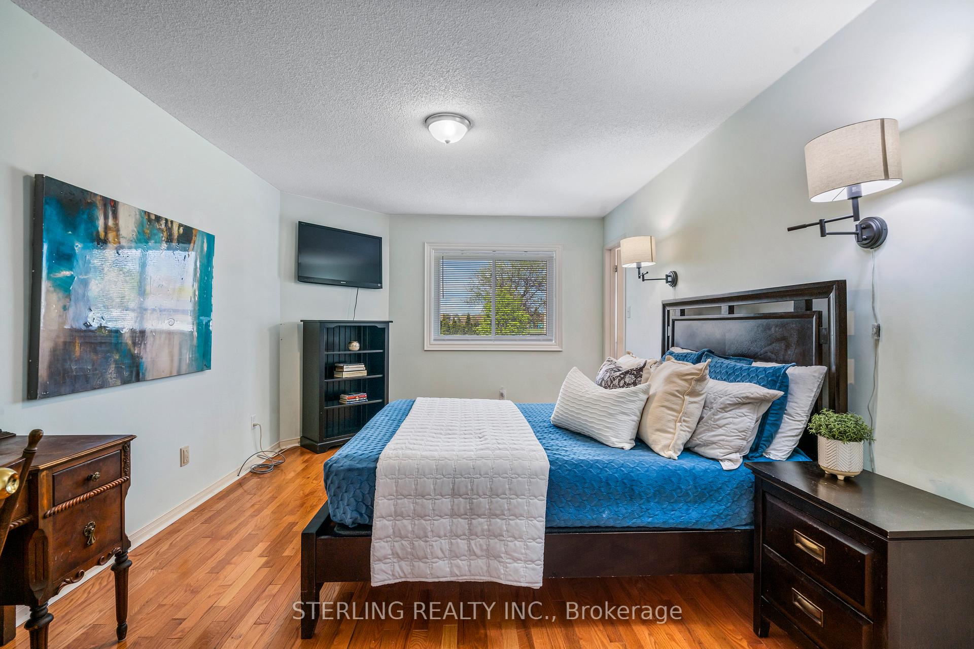 Photo 18 of 718 Aspen Road, Pickering, Amberlea — HOMEH